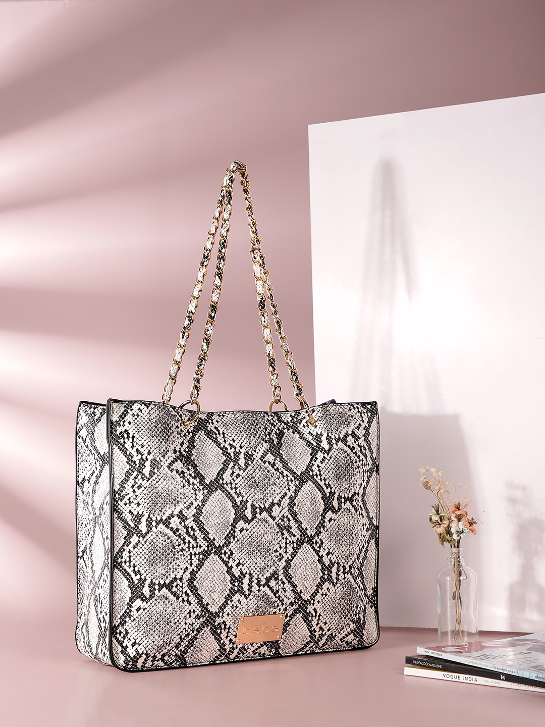 

bebe Women Textured Shoulder Bag, Black