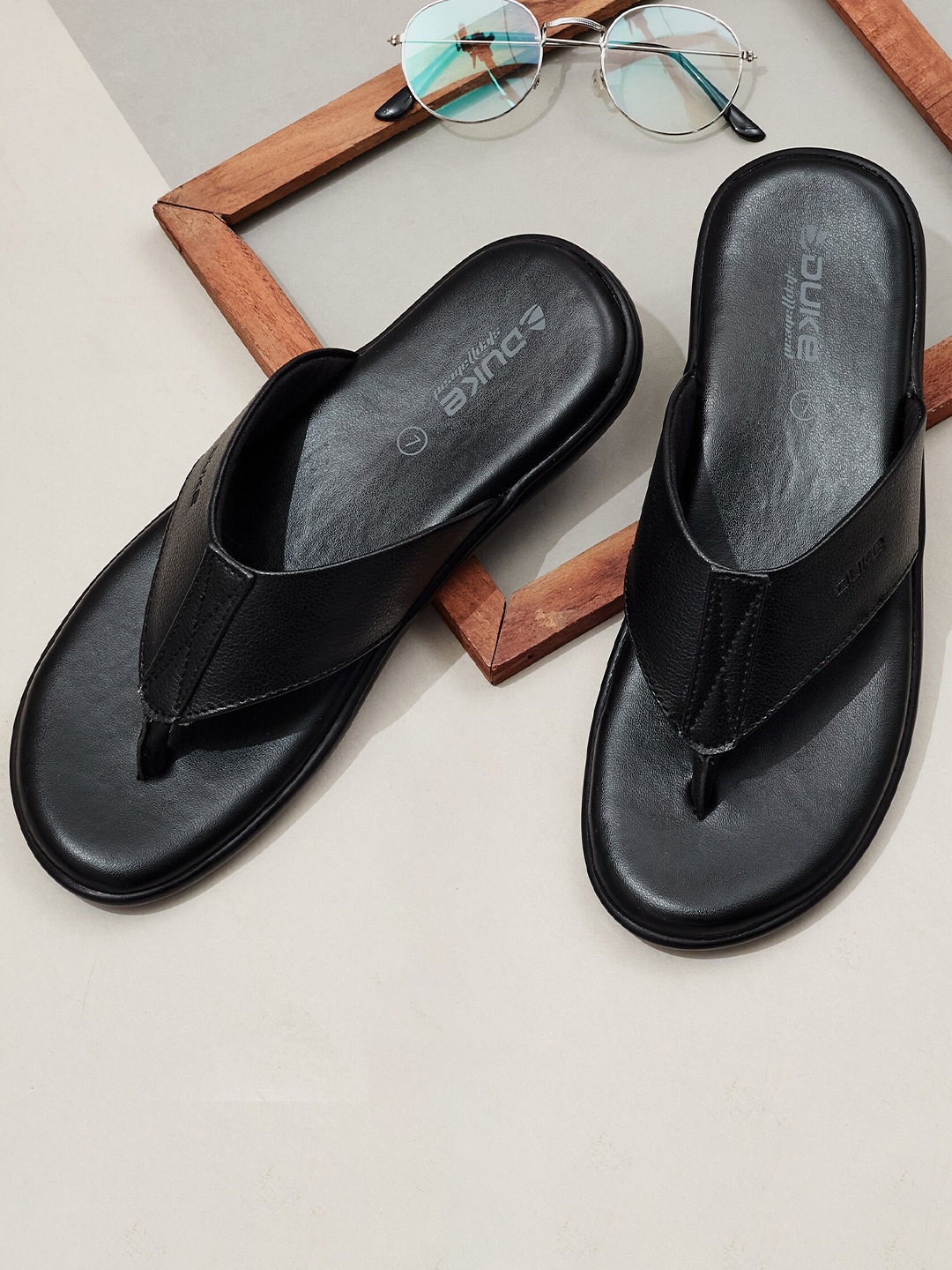 

Duke Men Textured Comfort Sandals, Black