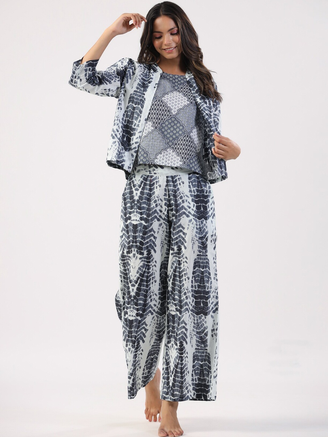 

JISORA Ethnic Motifs Printed Sleeveless Cotton Night Suit With Shrug, Blue