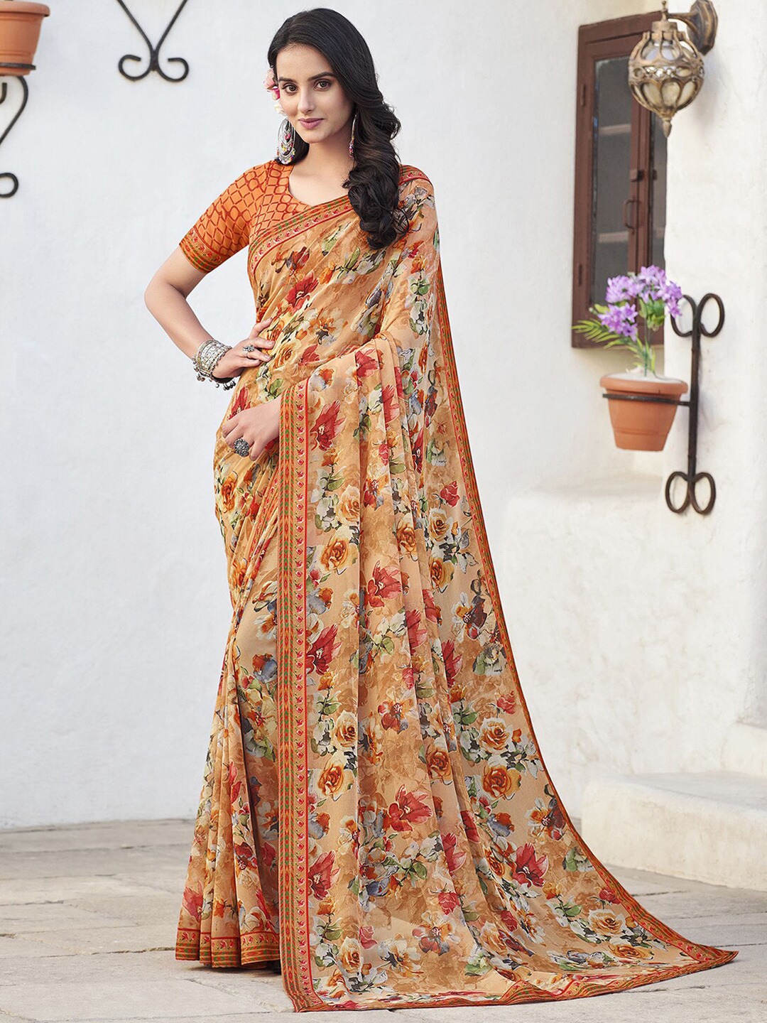 

Mitera Floral Printed Saree, Brown