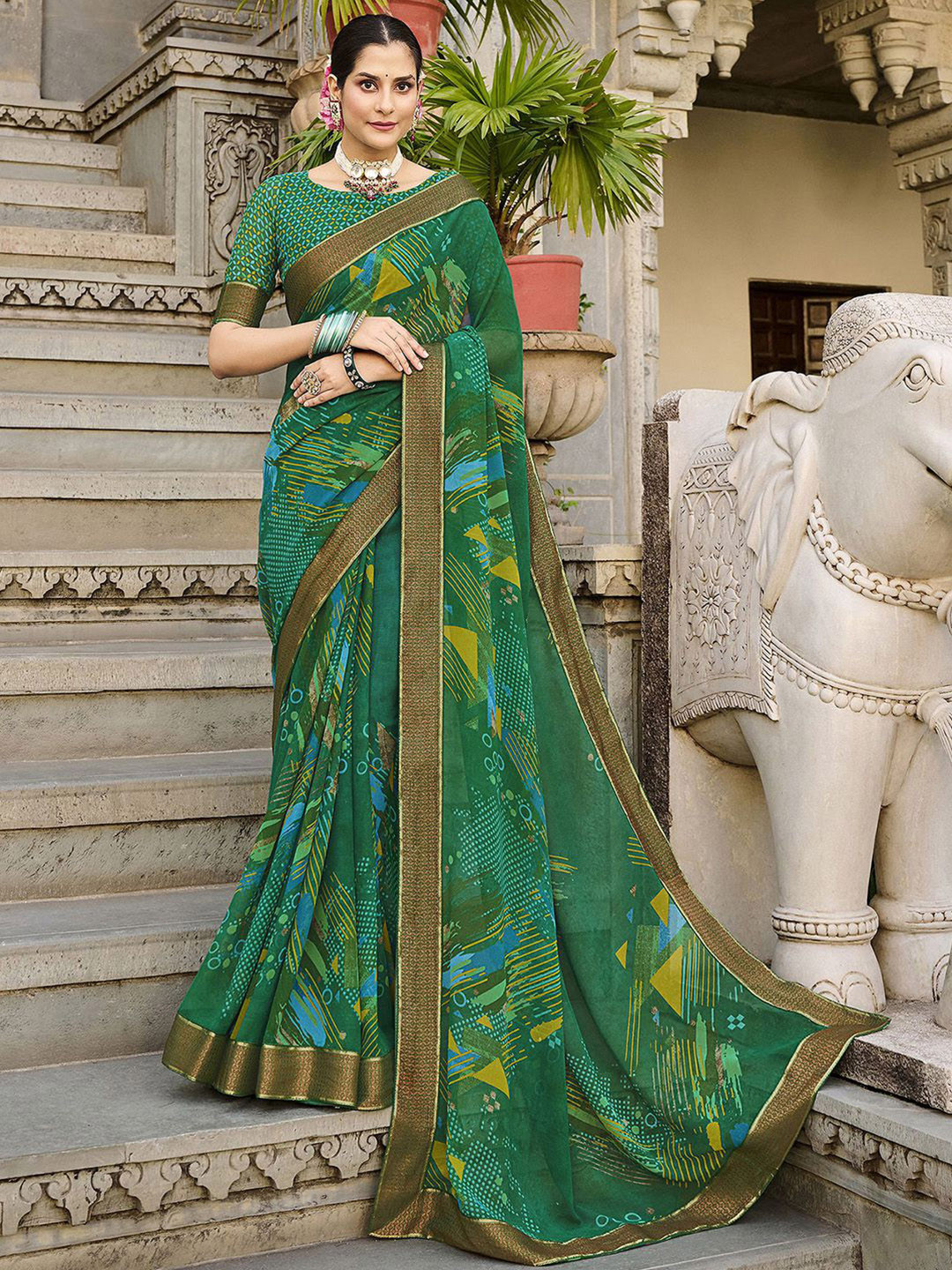 

Mitera Geometric Printed Saree, Green