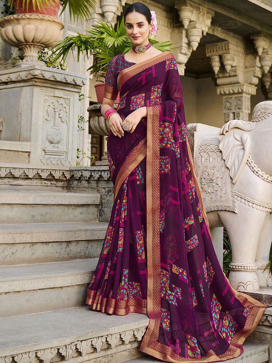 

Mitera Purple & Gold-Toned Floral Printed Saree