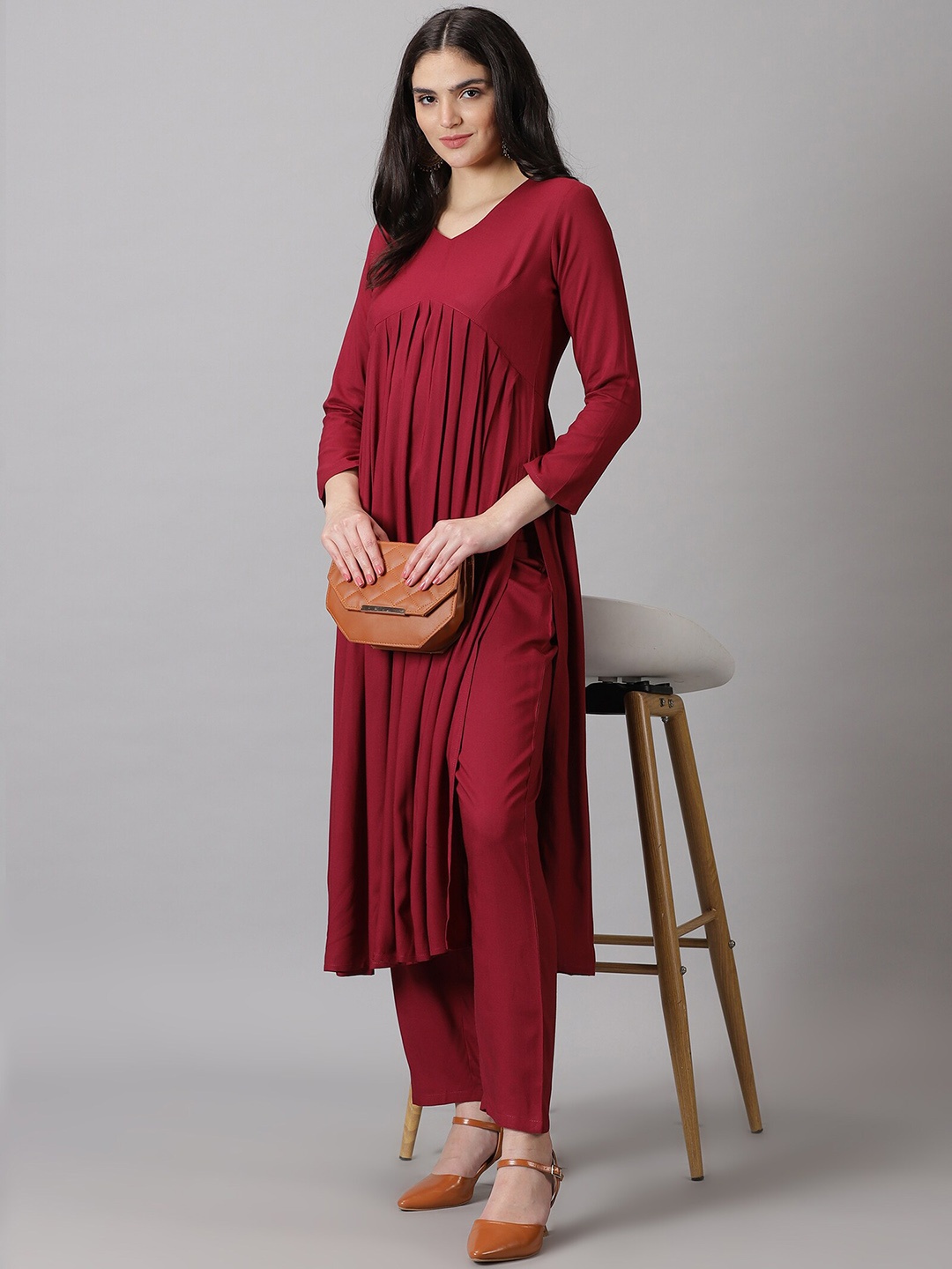 DRESSAR Empire High Slit Kurta With Trousers, Maroon