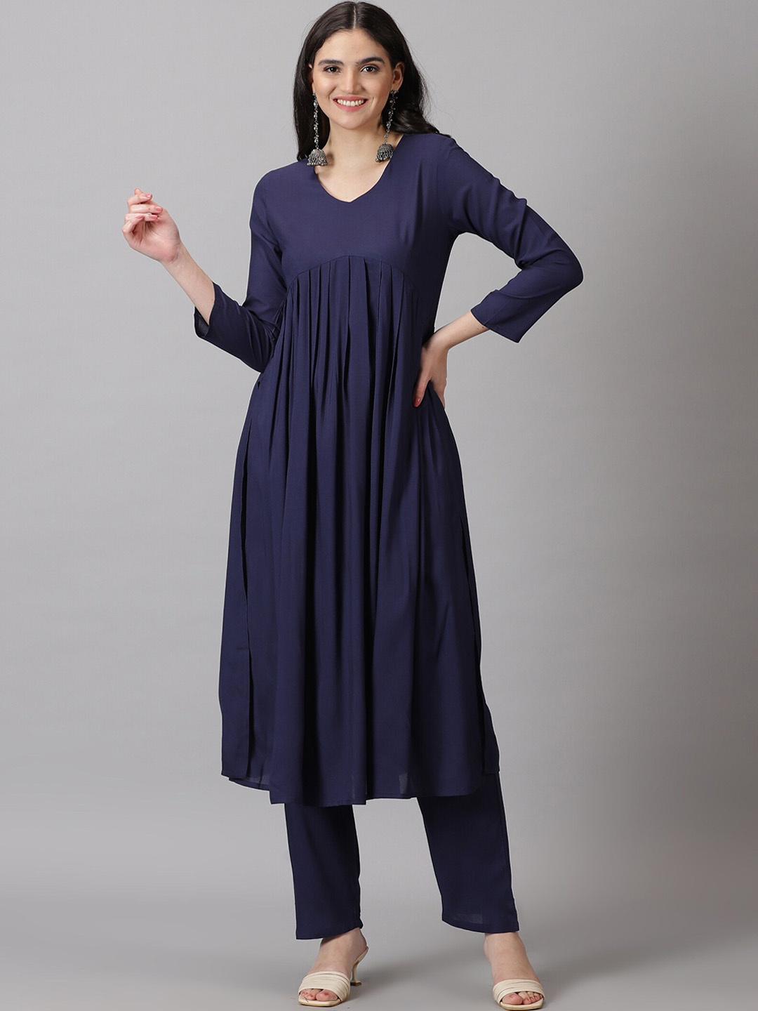 

DRESSAR Empire Solid Regular Kurta with Trousers, Blue