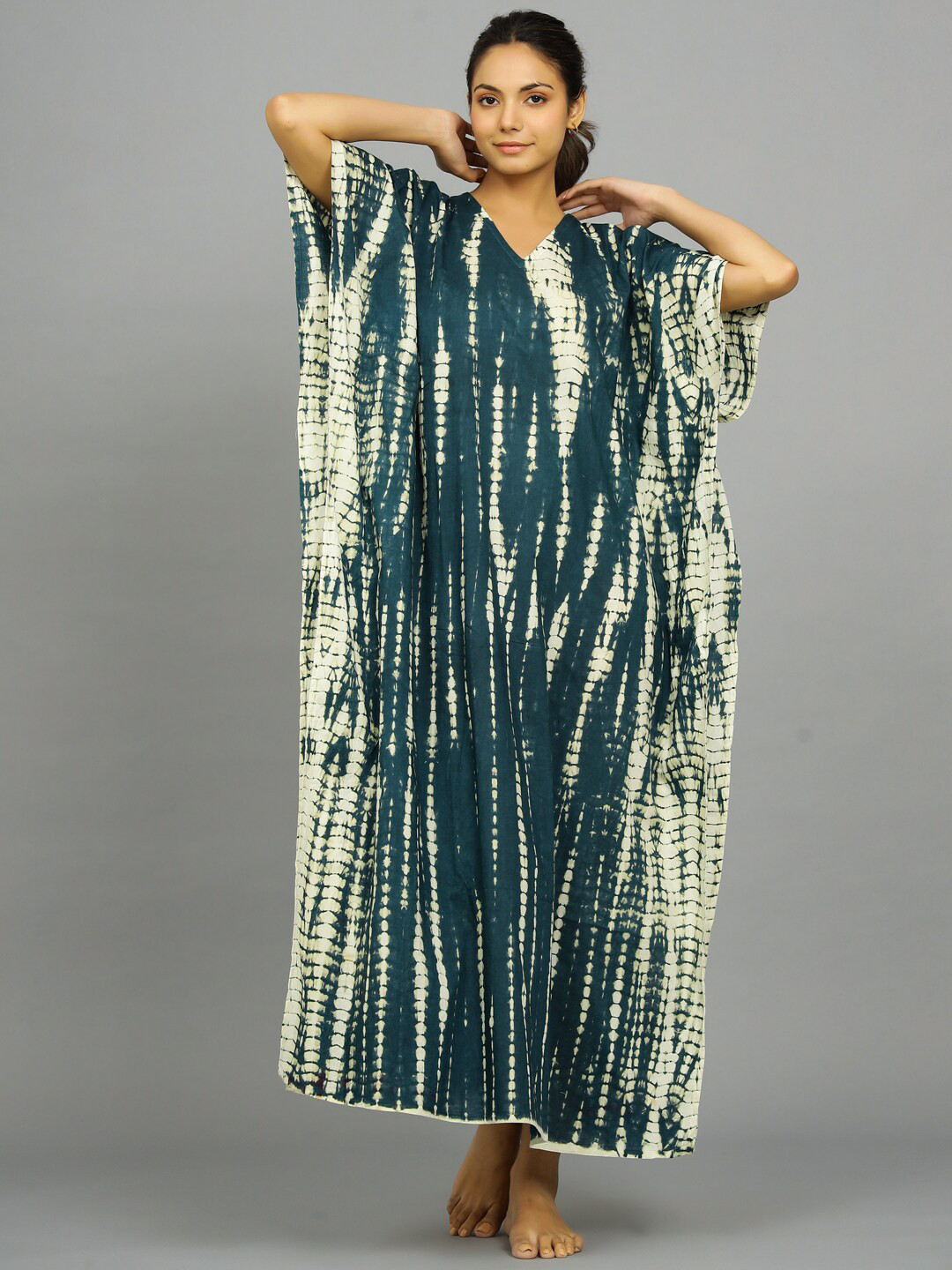 

HANDICRAFT PALACE Printed Maxi Nightdress, Green
