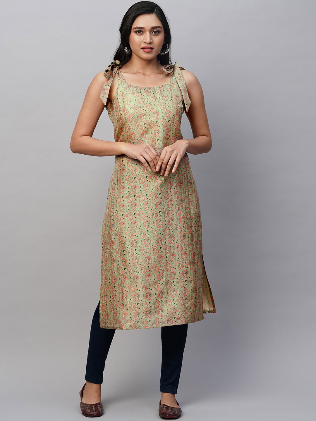 

HEEPOSH Women Green Floral Printed Handloom Anarkali Kurta