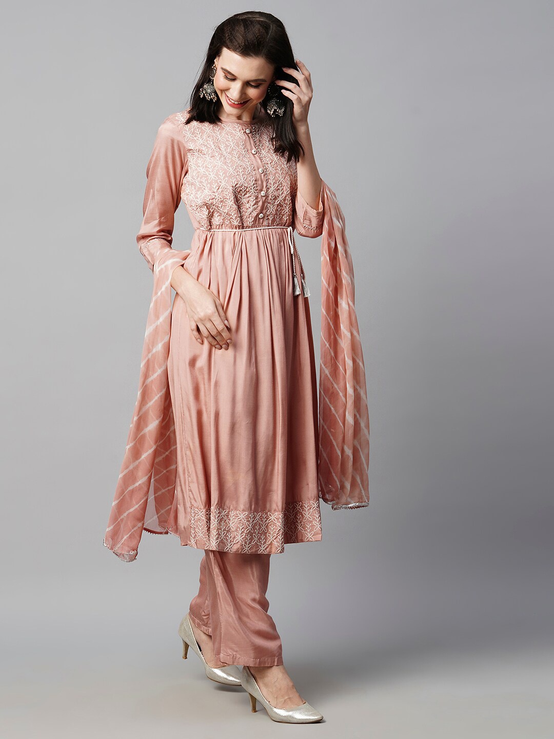 

HEEPOSH Floral Embroidered Thread Work Kurta & Palazzos With Dupatta, Peach