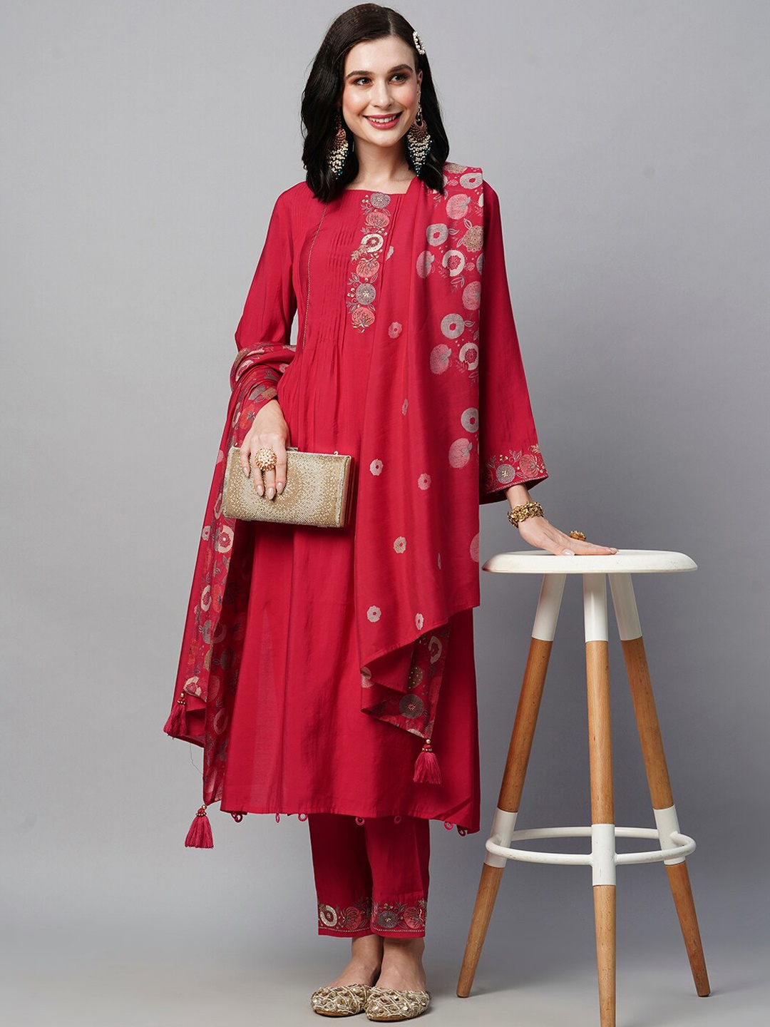 

HEEPOSH Floral Yoke Design Pleated A-line Kurta With Trousers & Dupatta, Red