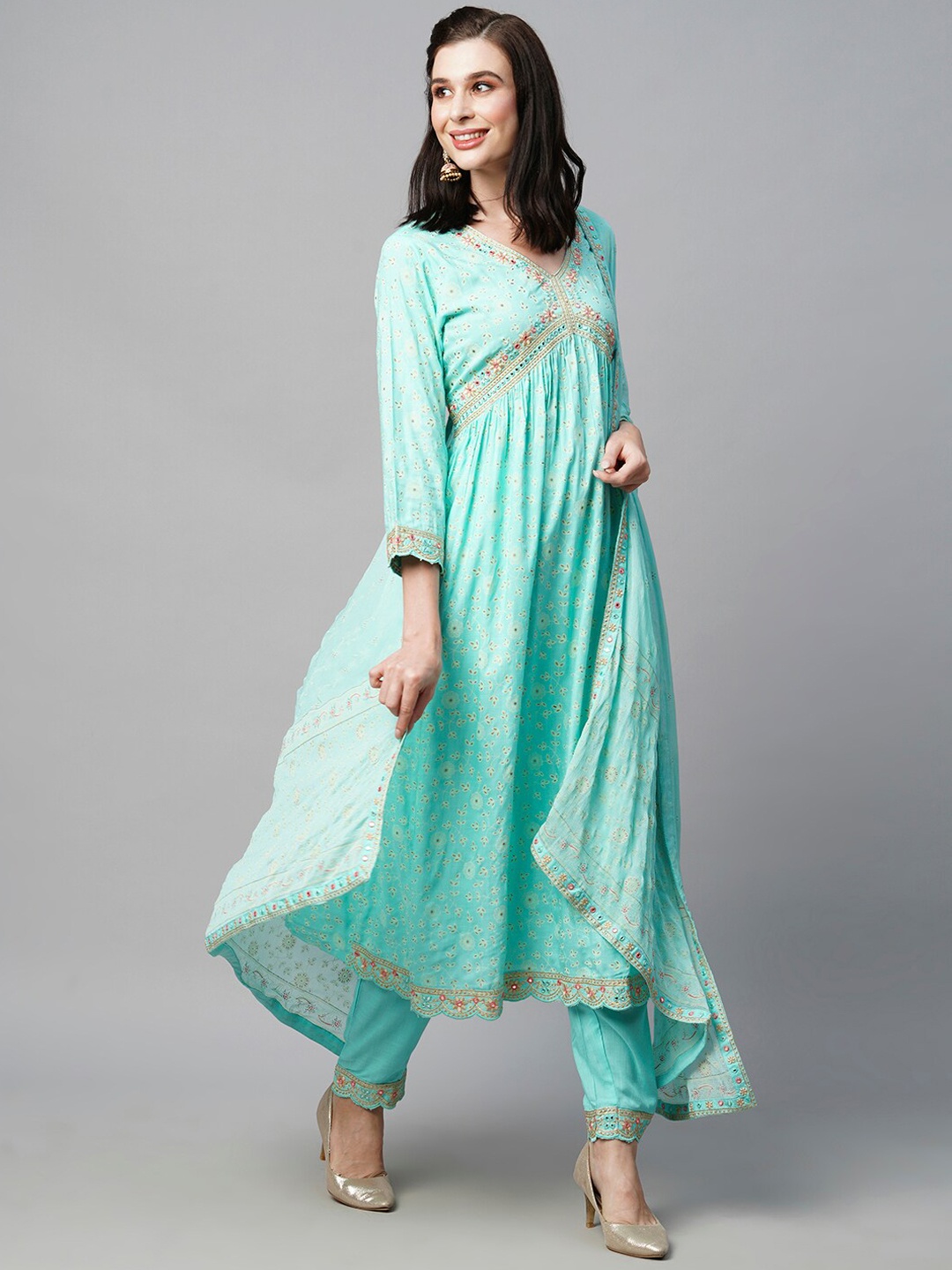 

HEEPOSH Paisley Printed Empire Thread Work Kurta with Trousers & Dupatta, Blue