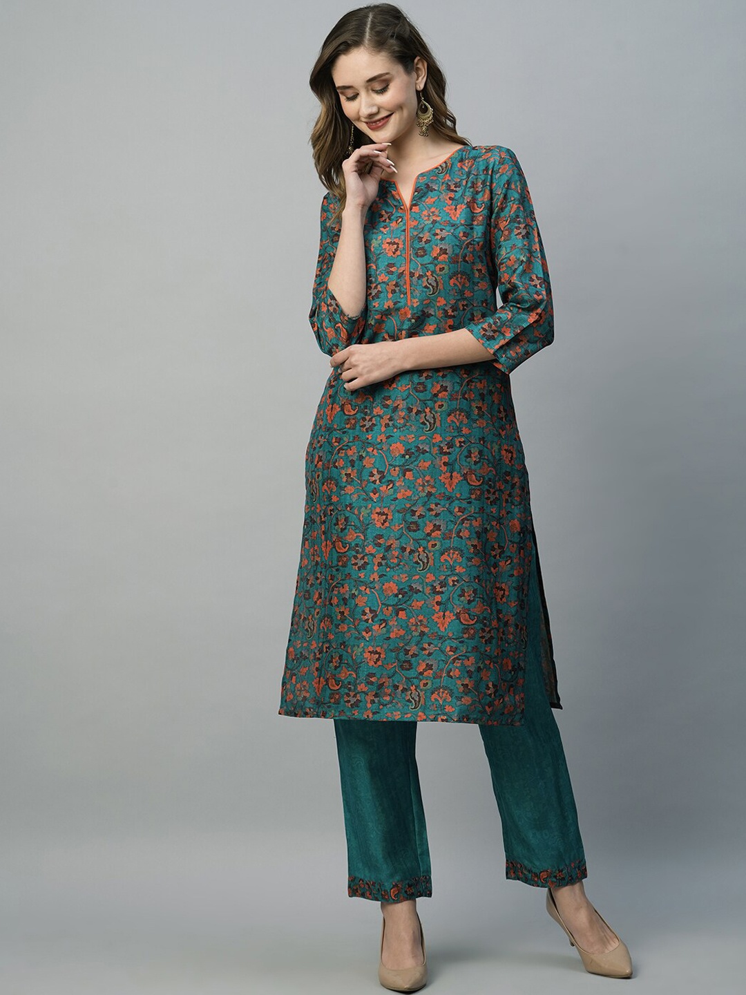 

HEEPOSH Floral Printed Regular Kurta with Trousers, Blue