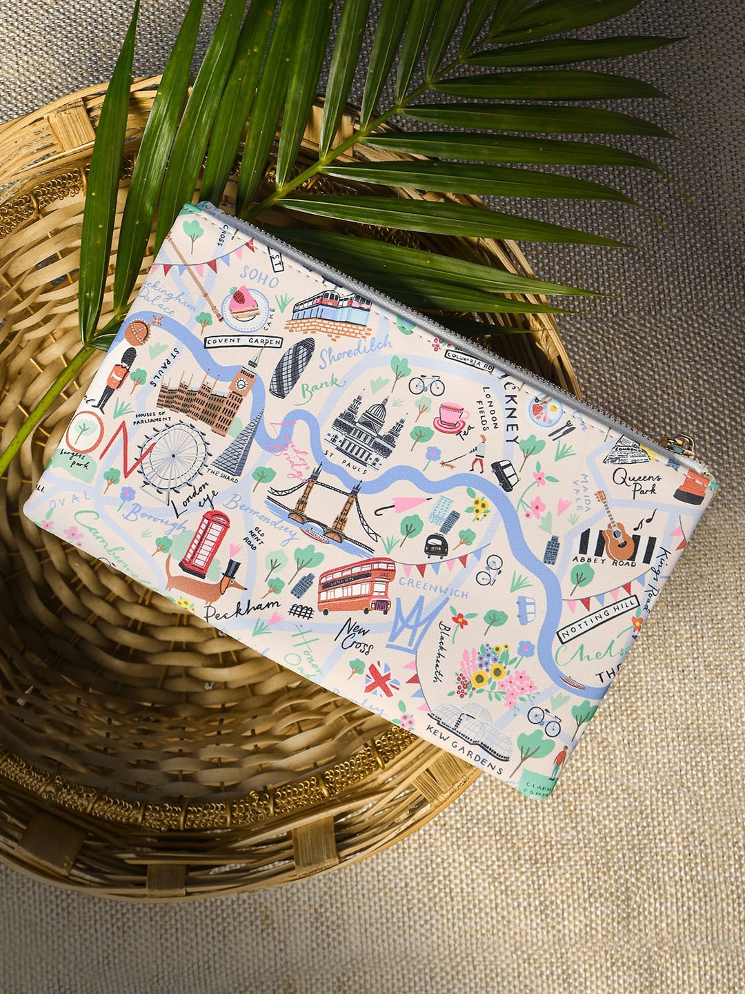 

Accessorize Girls London Printed Pencil Case, White
