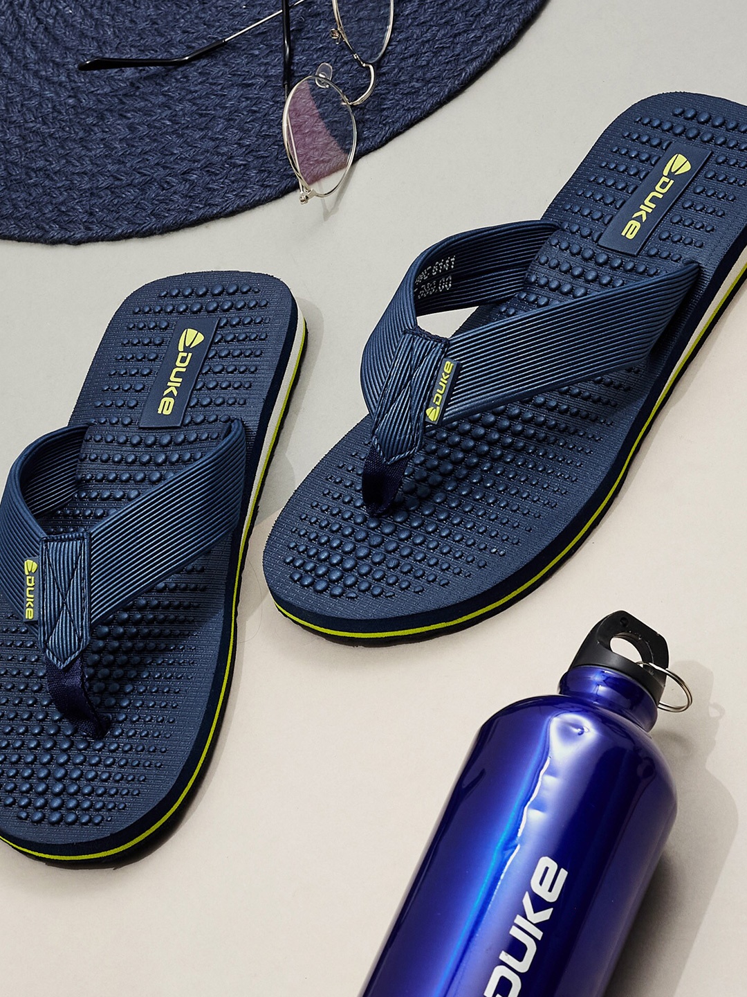 

Duke Men Textured Thong Flip-Flops, Navy blue