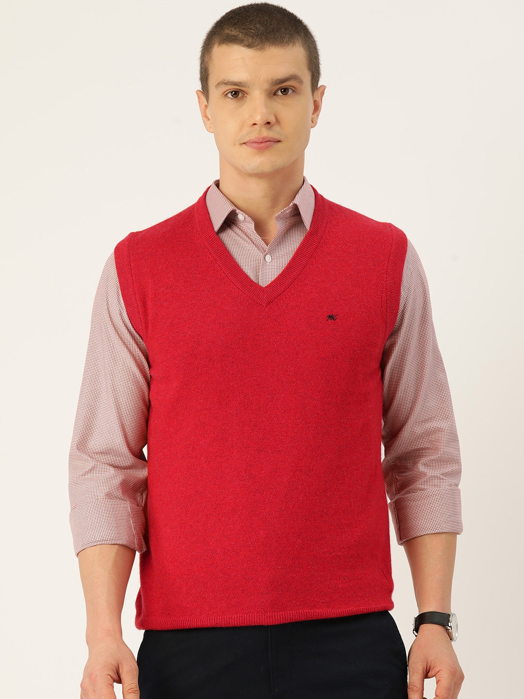 

Monte Carlo Men Solid Sweater Vest, Red