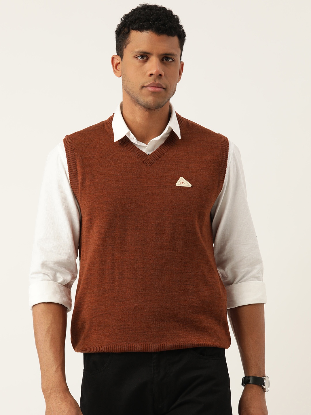 

Monte Carlo Men Solid Sweater Vest, Brown