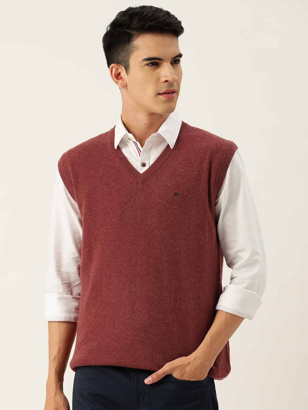 

Monte Carlo Men Solid Sweater Vest, Rust