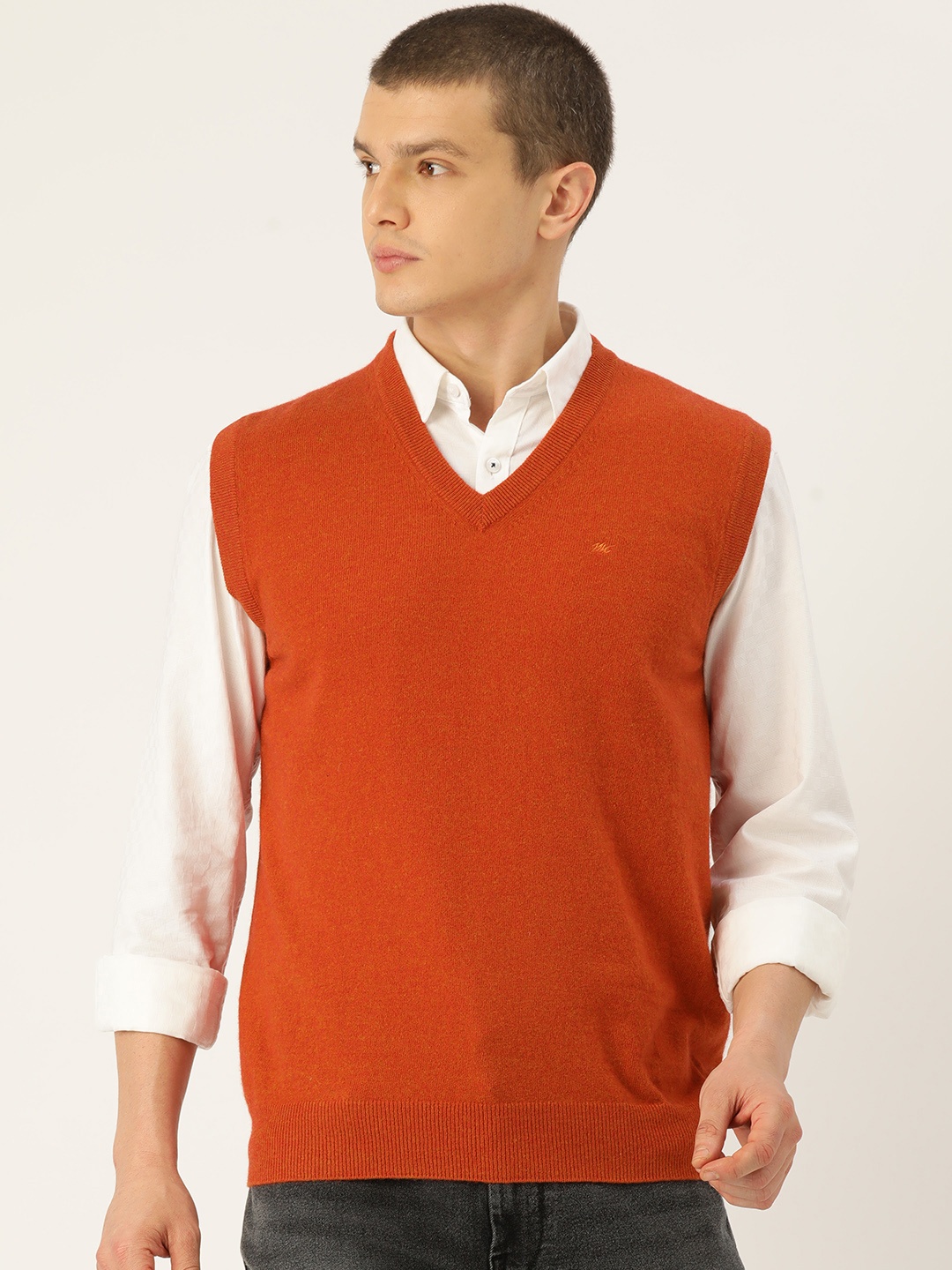 

Monte Carlo Men Solid Sweater Vest, Rust