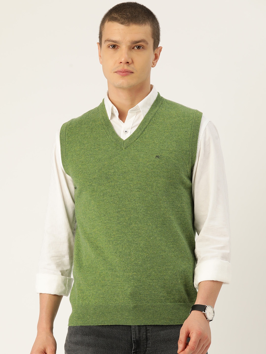 

Monte Carlo Men Solid Sweater Vest, Green