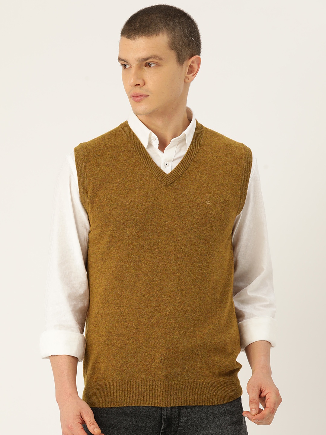 

Monte Carlo Men Solid Sweater Vest, Olive