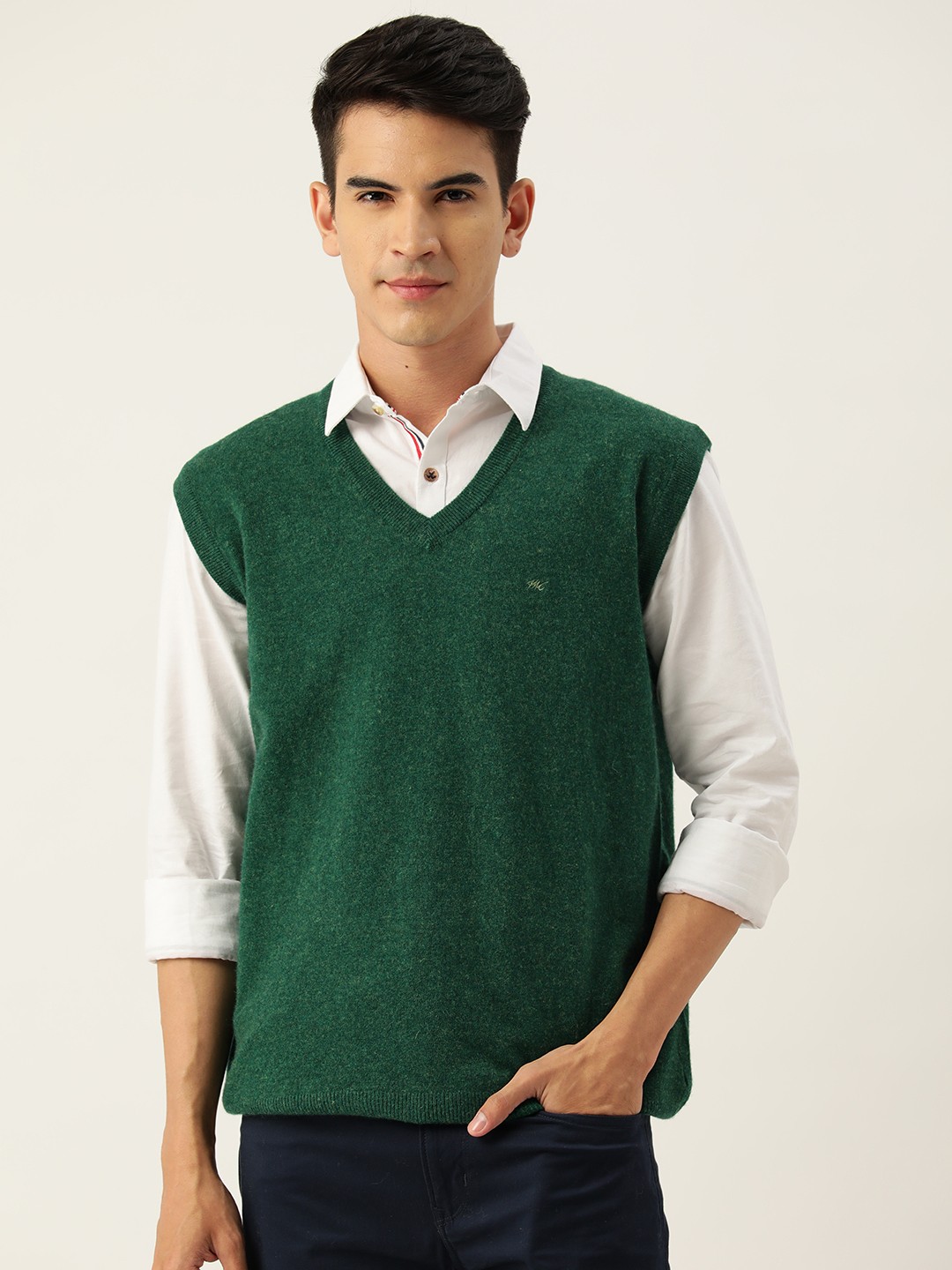 

Monte Carlo Men Solid Sweater Vest, Green