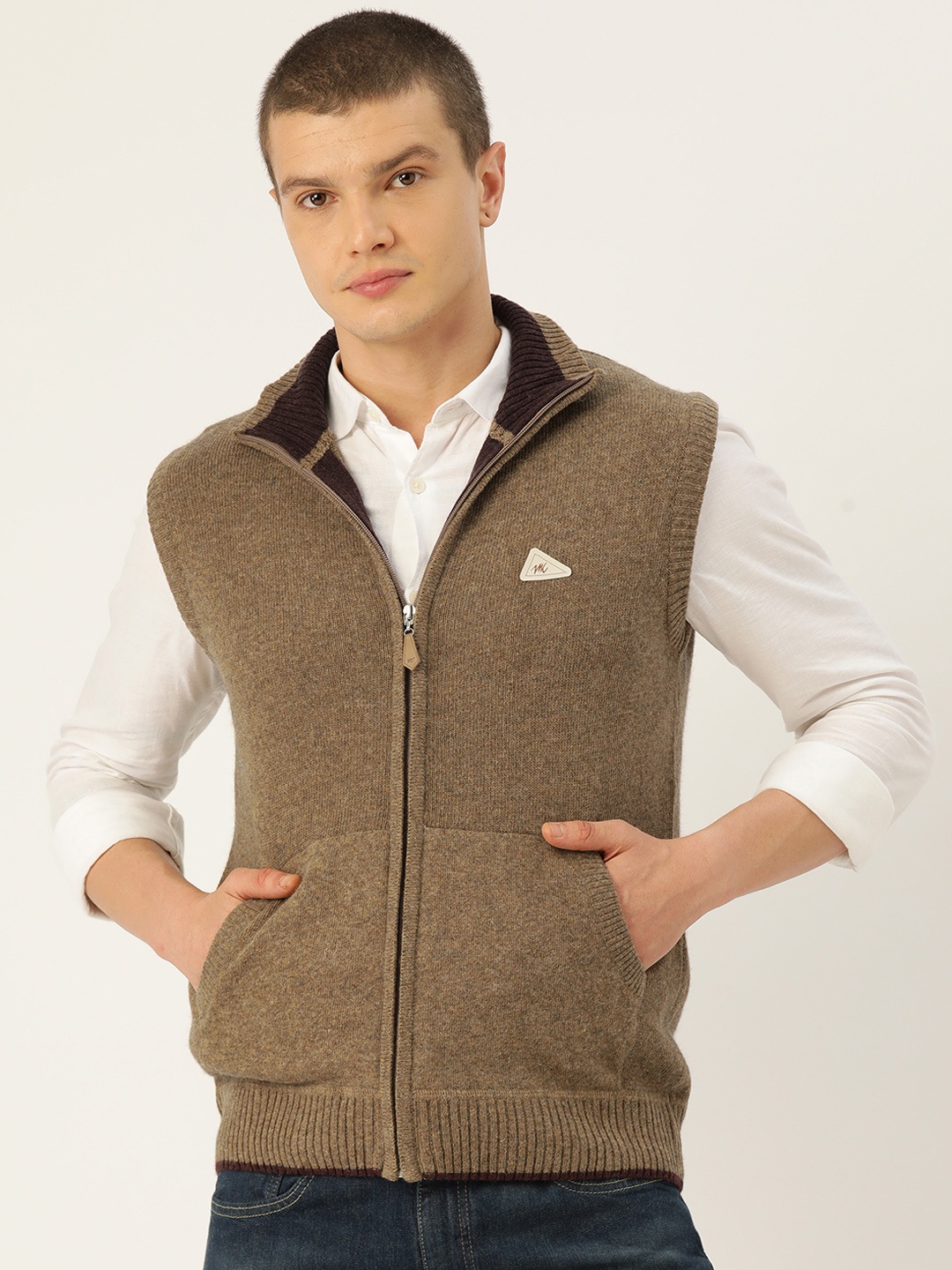 

Monte Carlo Woollen Sleeveless Cardigan, Brown