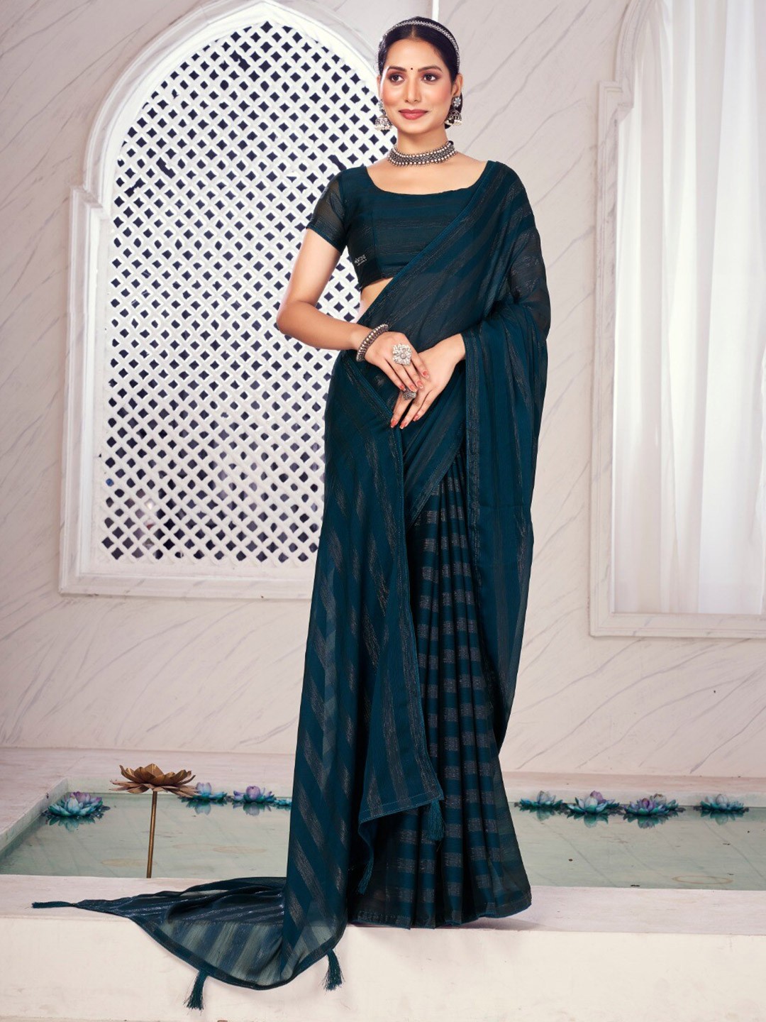 

FLOURIOUS Striped Pure Chiffon Saree, Teal