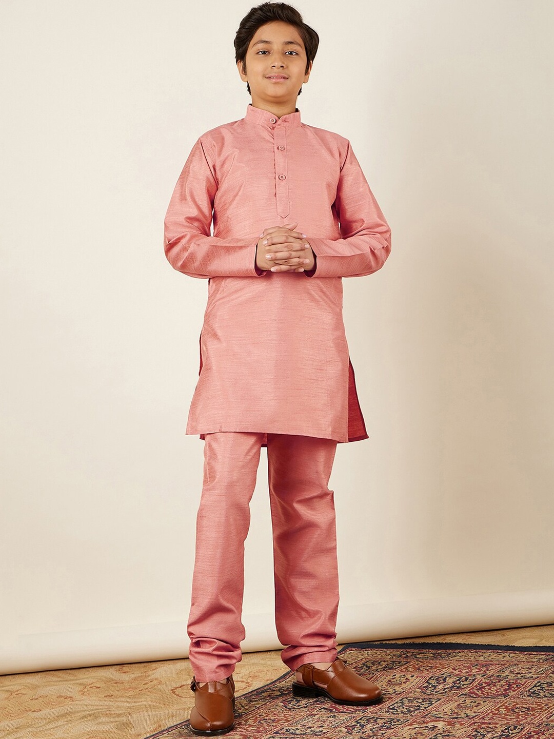 

Aj DEZInES Boys Mandarin Collar Straight Kurta With Pyjamas, Peach