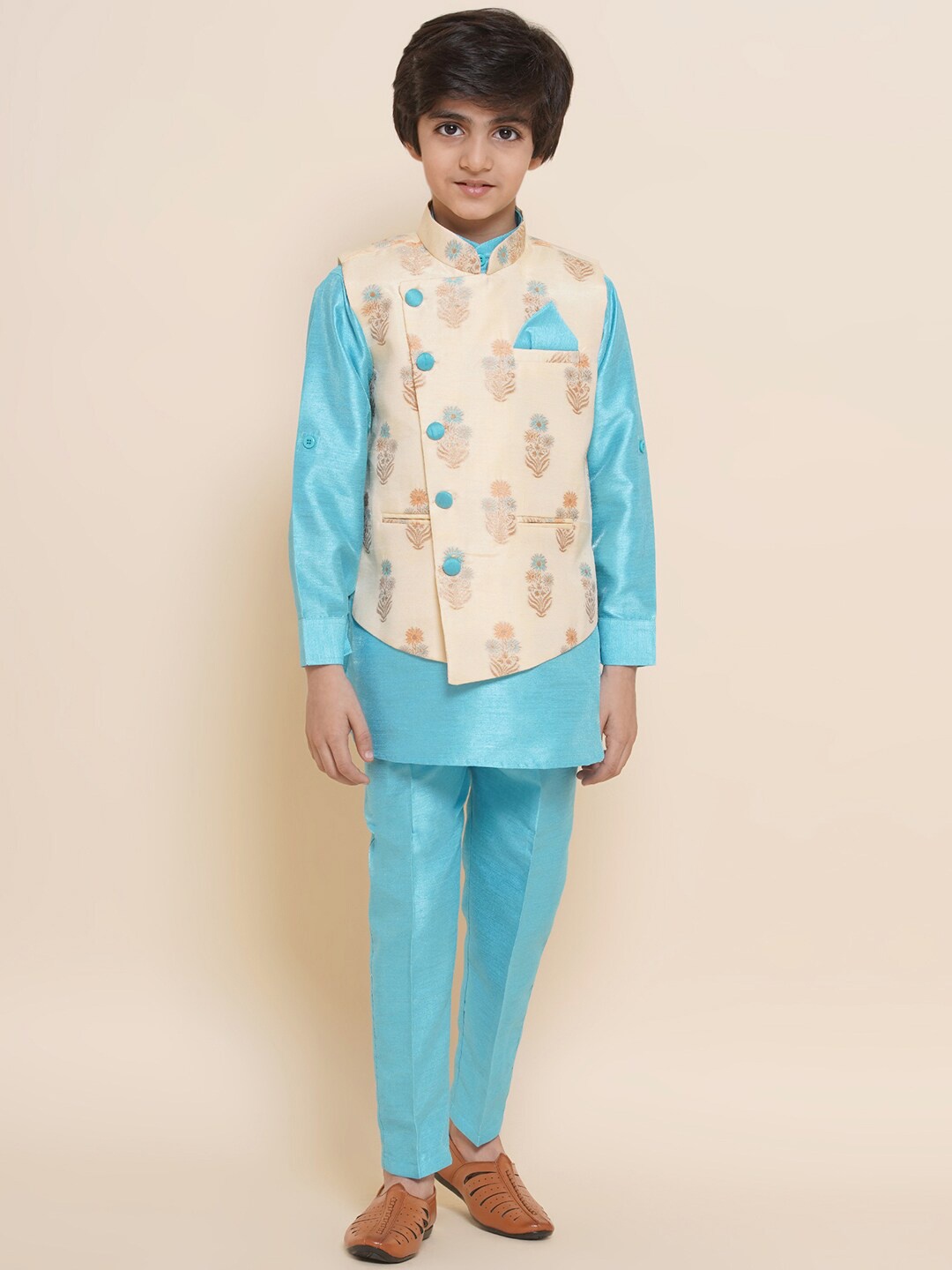 

Aj DEZInES Boys Band Collar Regular Raw Silk Kurta With Pyjamas, Turquoise blue