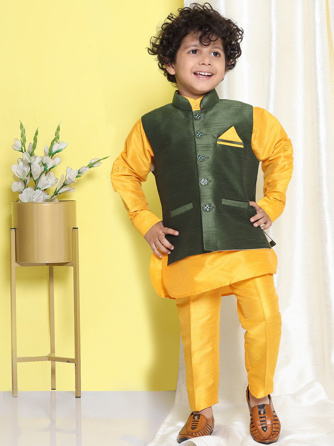 

Aj DEZInES Boys Band Collar Straight Kurta and Pyjamas with Nehru jacket, Mustard