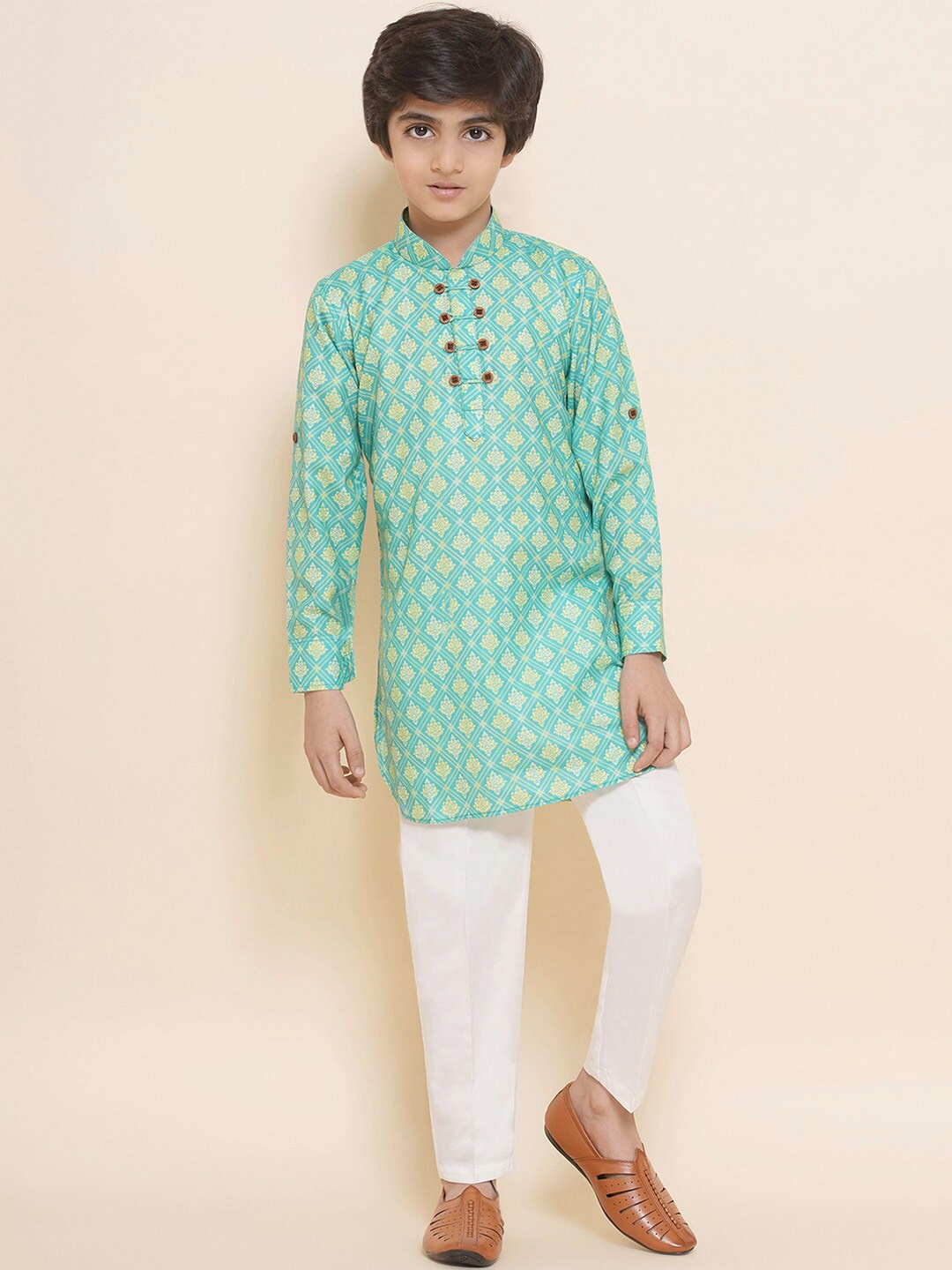 

Aj DEZInES Boys Ethnic Printed Mandarin Collar Kurta with Trousers, Green