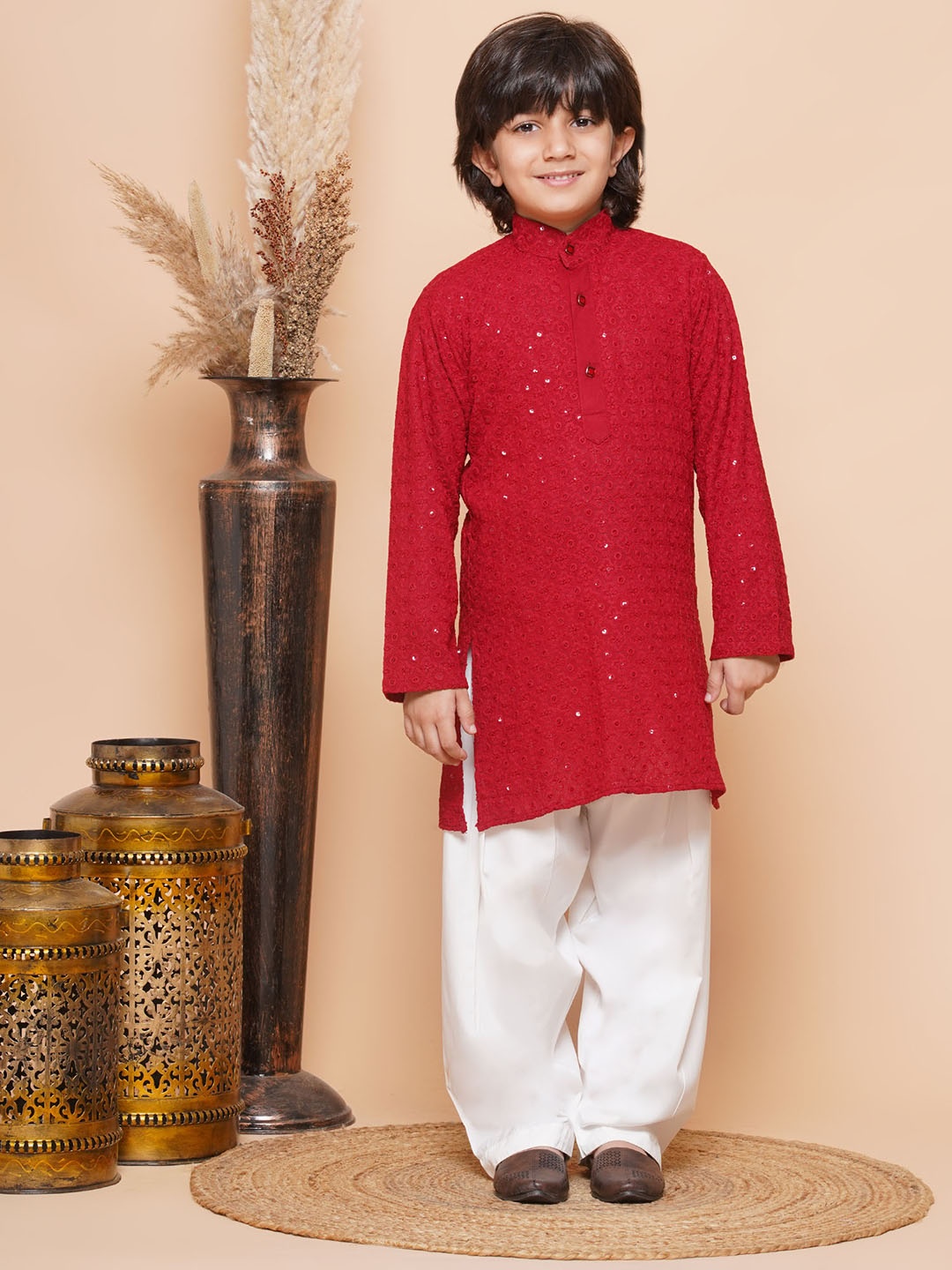 

Aj DEZInES Boys Ethnic Motifs Thread Work Straight Pure Cotton Kurta with Salwar, Red