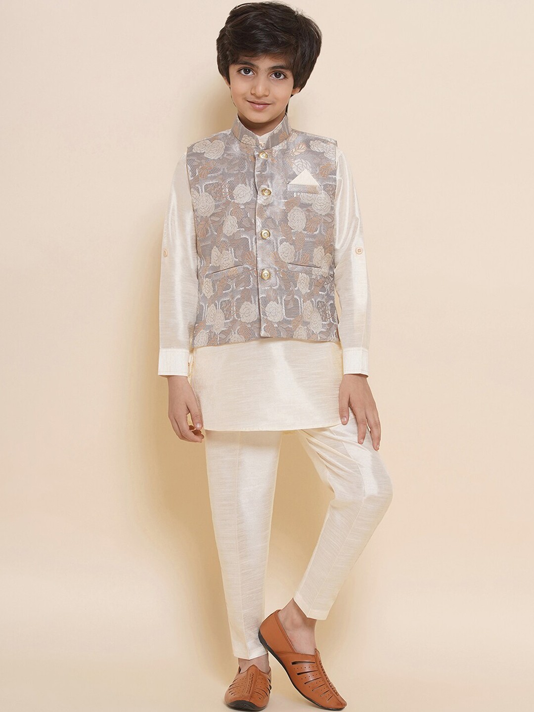 

Aj DEZInES Boys Band Collar Kurta With Pyjamas & Nehru Jacket, Beige