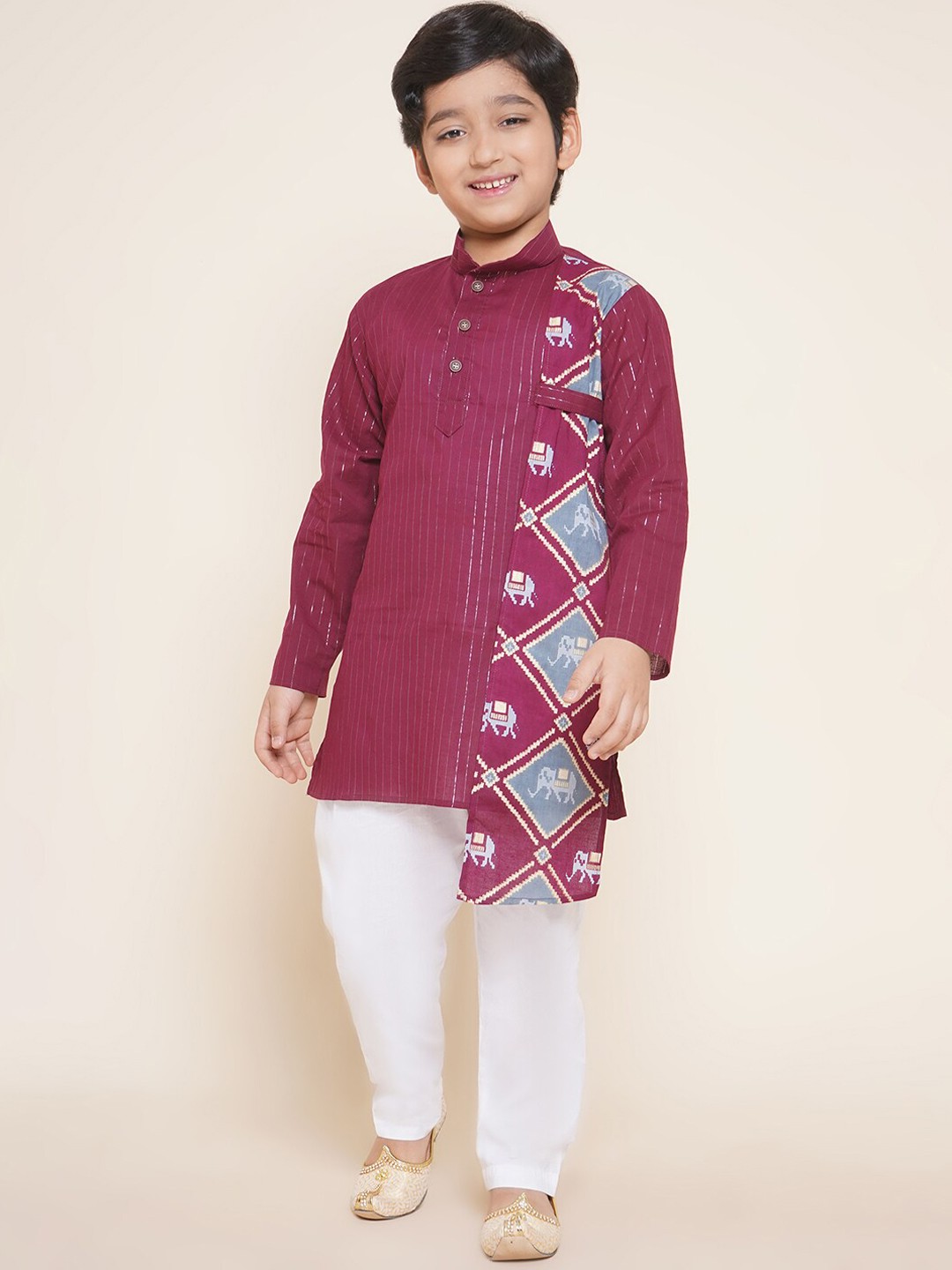 

Aj DEZInES Boys Stirped Band Collar Pure Cotton Straight Kurta with Pyjama, Maroon