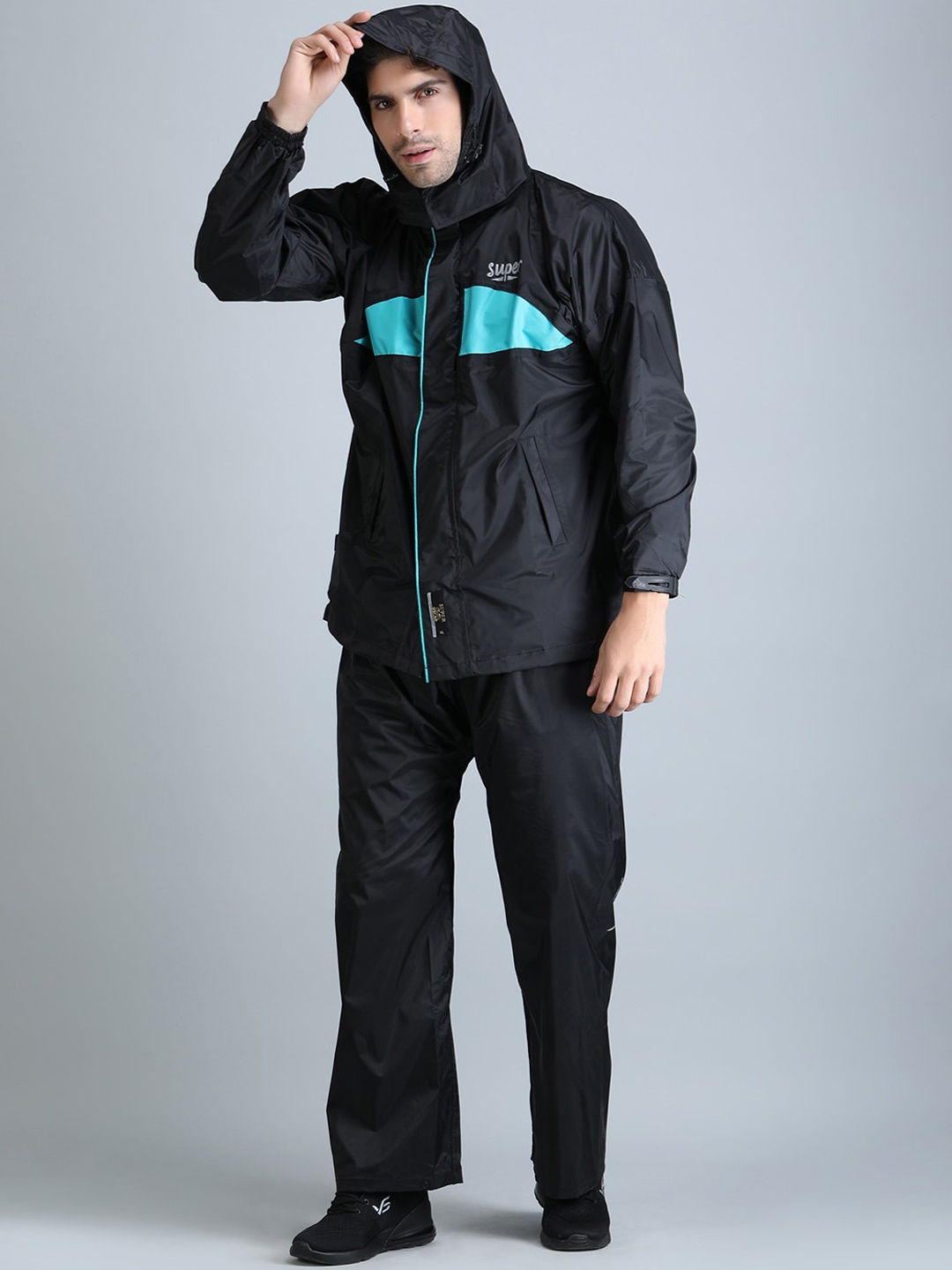 

Super Colourblocked Seam-Sealed Hooded Rain Suit With Carrying Pouch, Black
