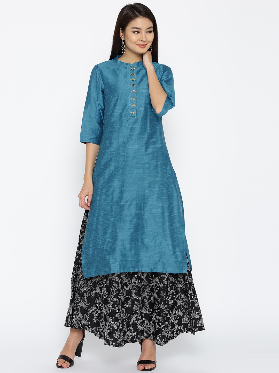

Shree Women Blue Solid Straight Kurta