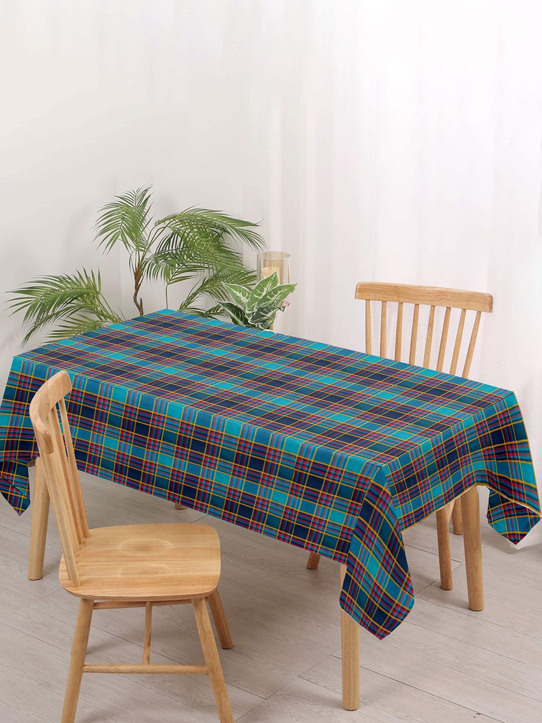 

Lushomes Green & Red Checked Pure Cotton Square 2-Seater Table Cover