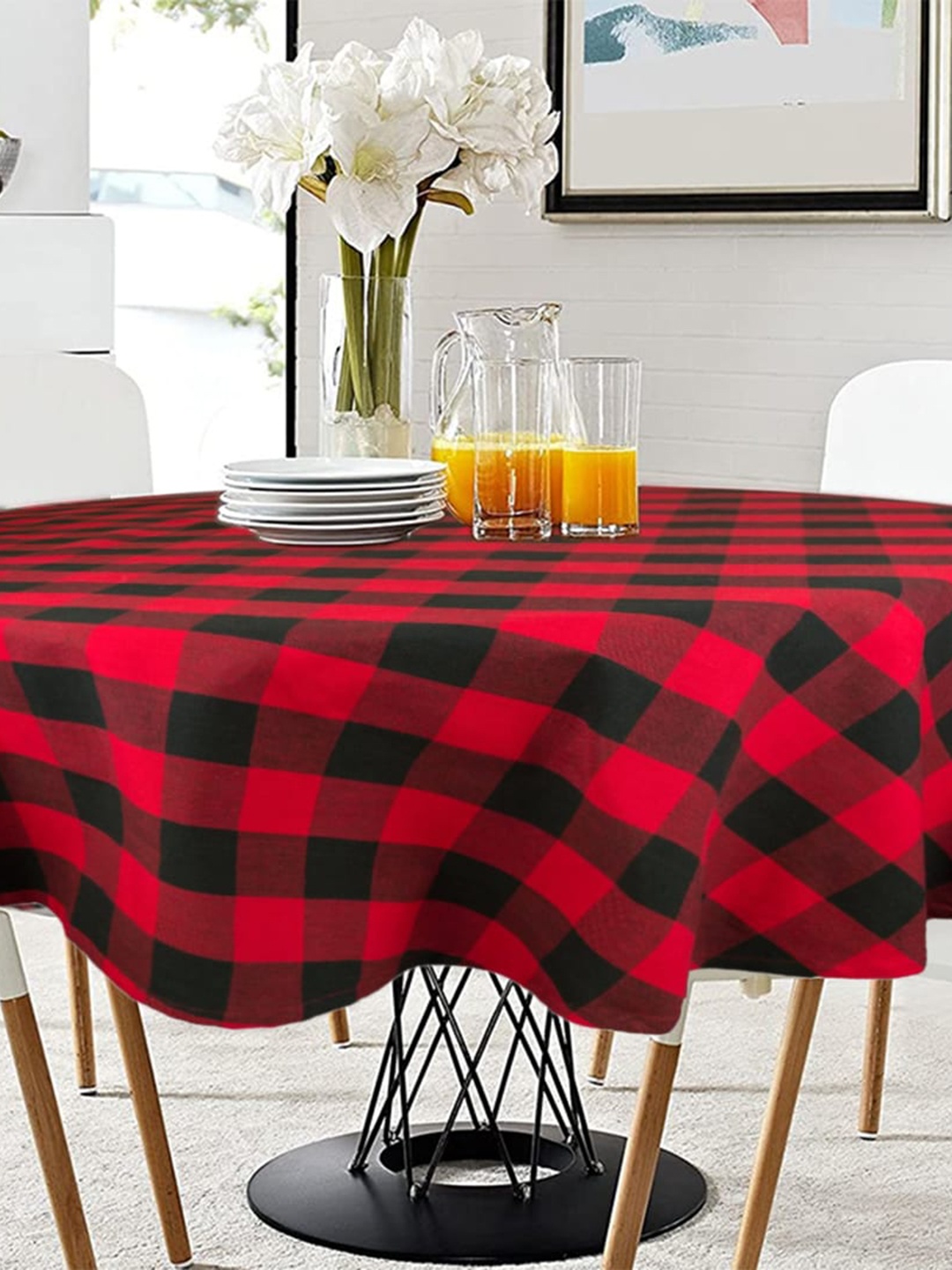 

Lushomes Red & Black Checked Pure Cotton 2-Seater Round Table Cover