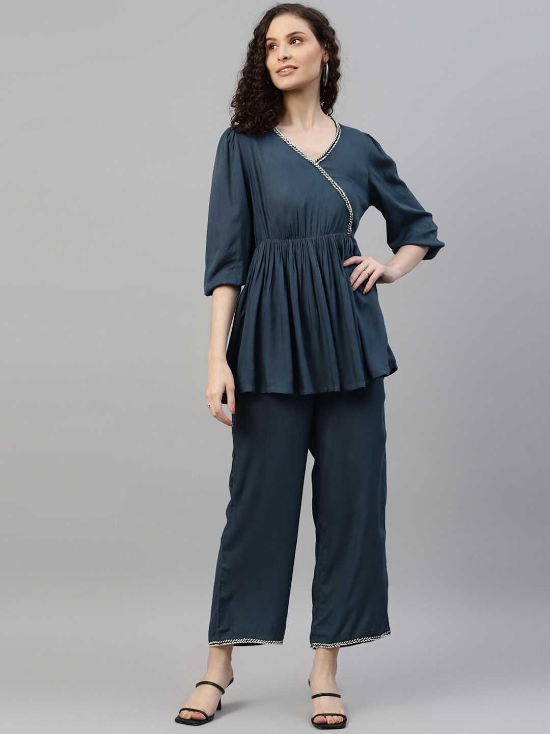 

DEEBACO V-Neck Peplum Top & Palazzo, Grey