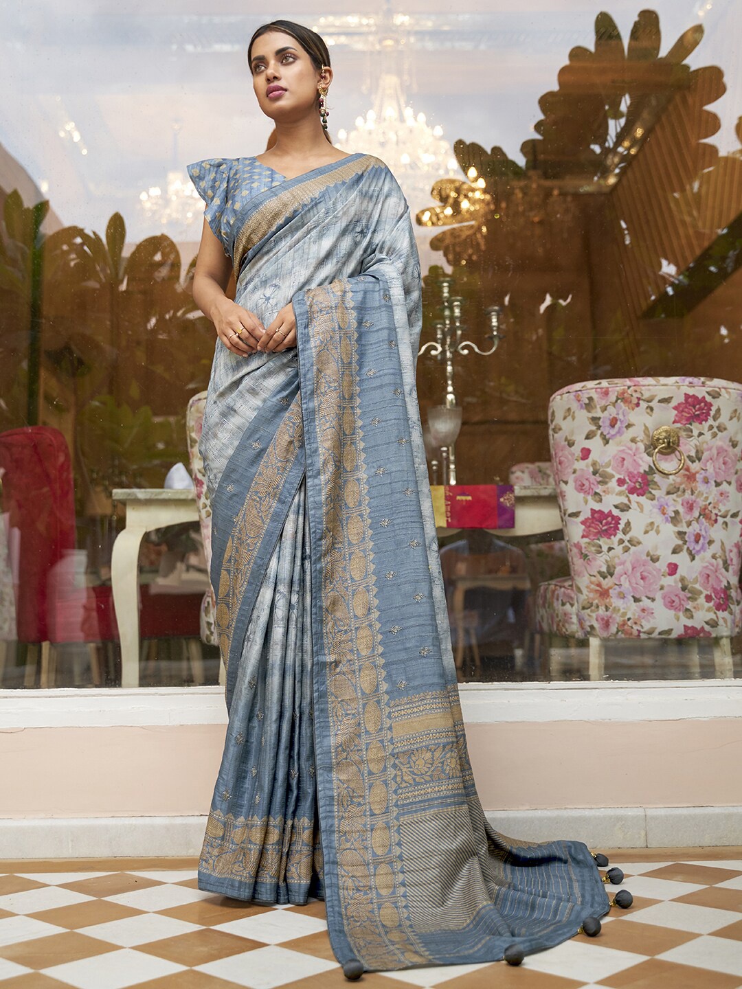 

Anouk Ethnic Motifs Zari Silk Blend Saree, Grey