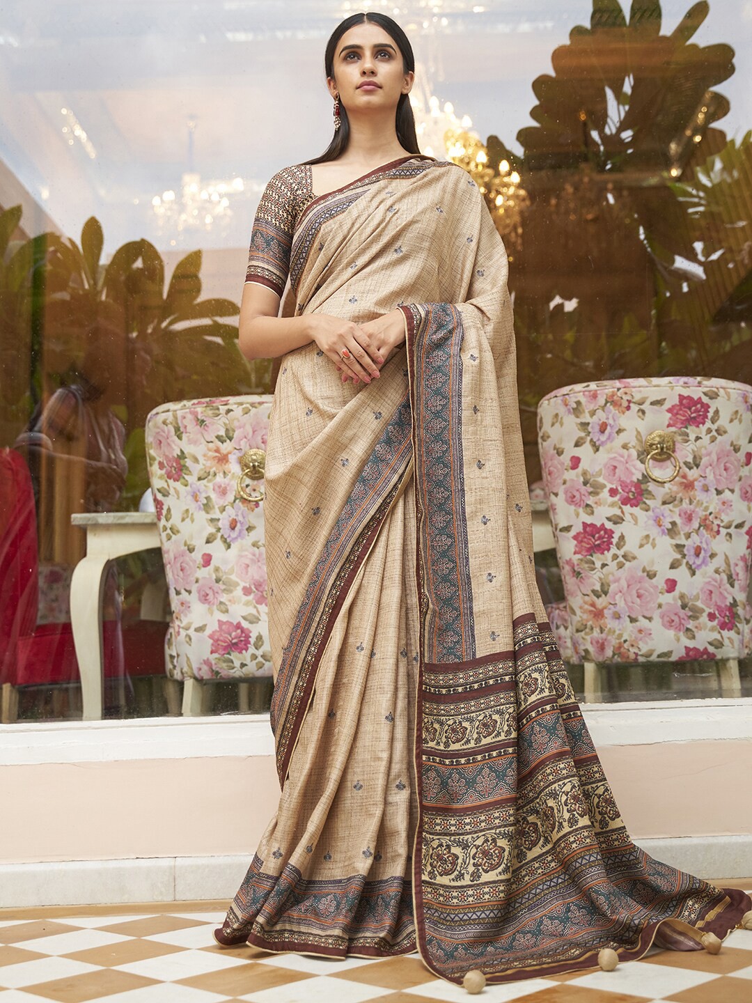 

Anouk Floral Silk Blend Saree, Cream