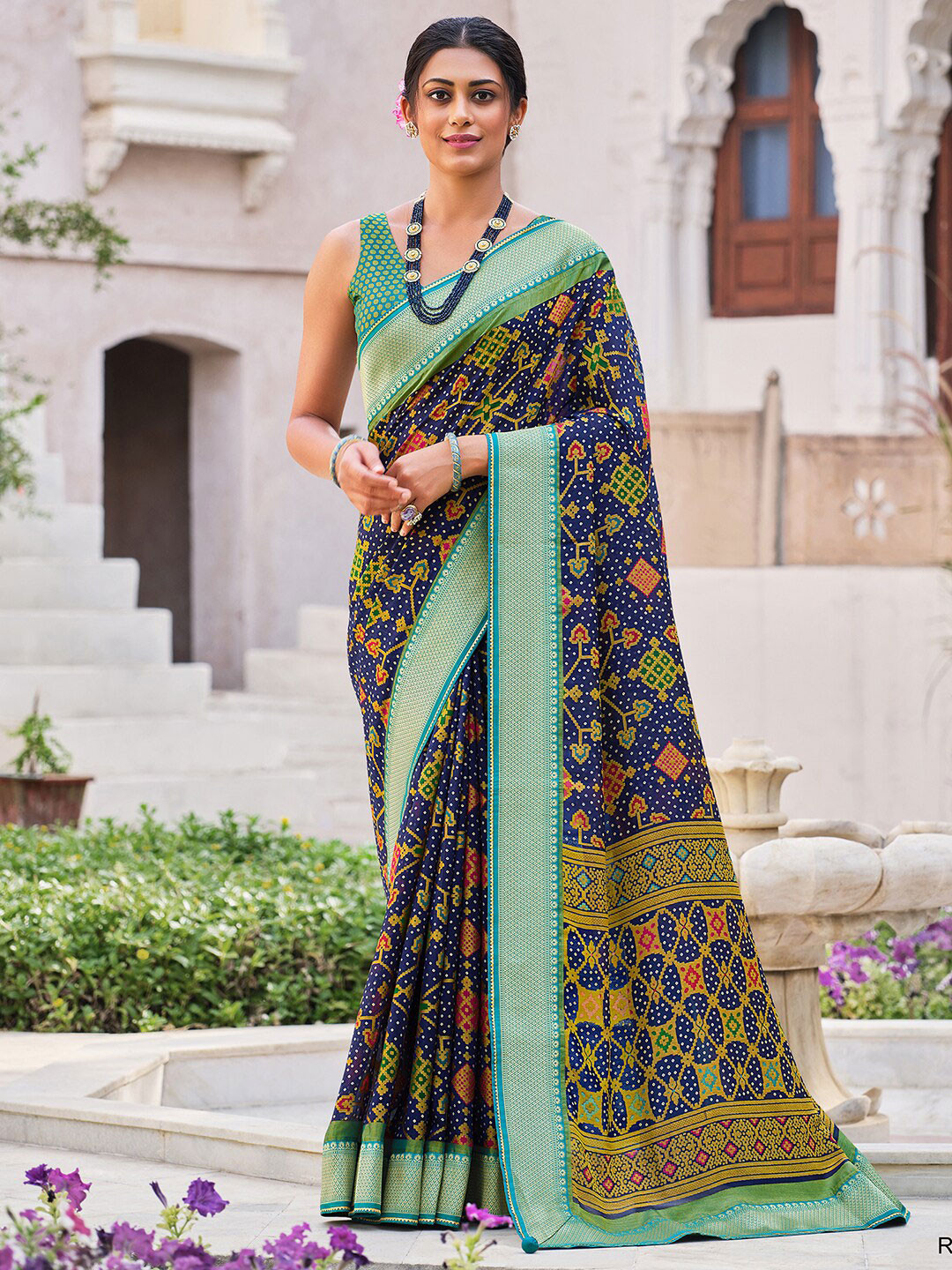 

Anouk Bandhani Zari Pure Georgette Bandhani Saree, Navy blue