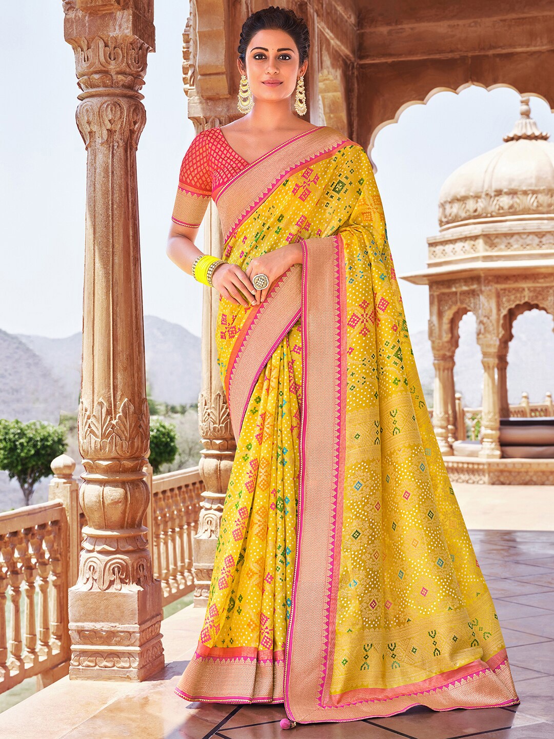 

Anouk Zari Pure Georgette Bandhani Saree, Yellow
