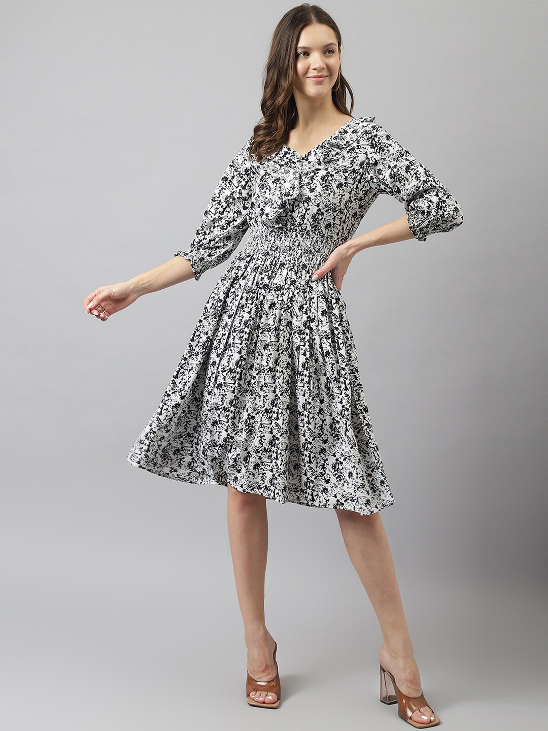 

BAESD Abstract Printed Ruffled Detailed V-Neck Fit & Flare Dress, Black