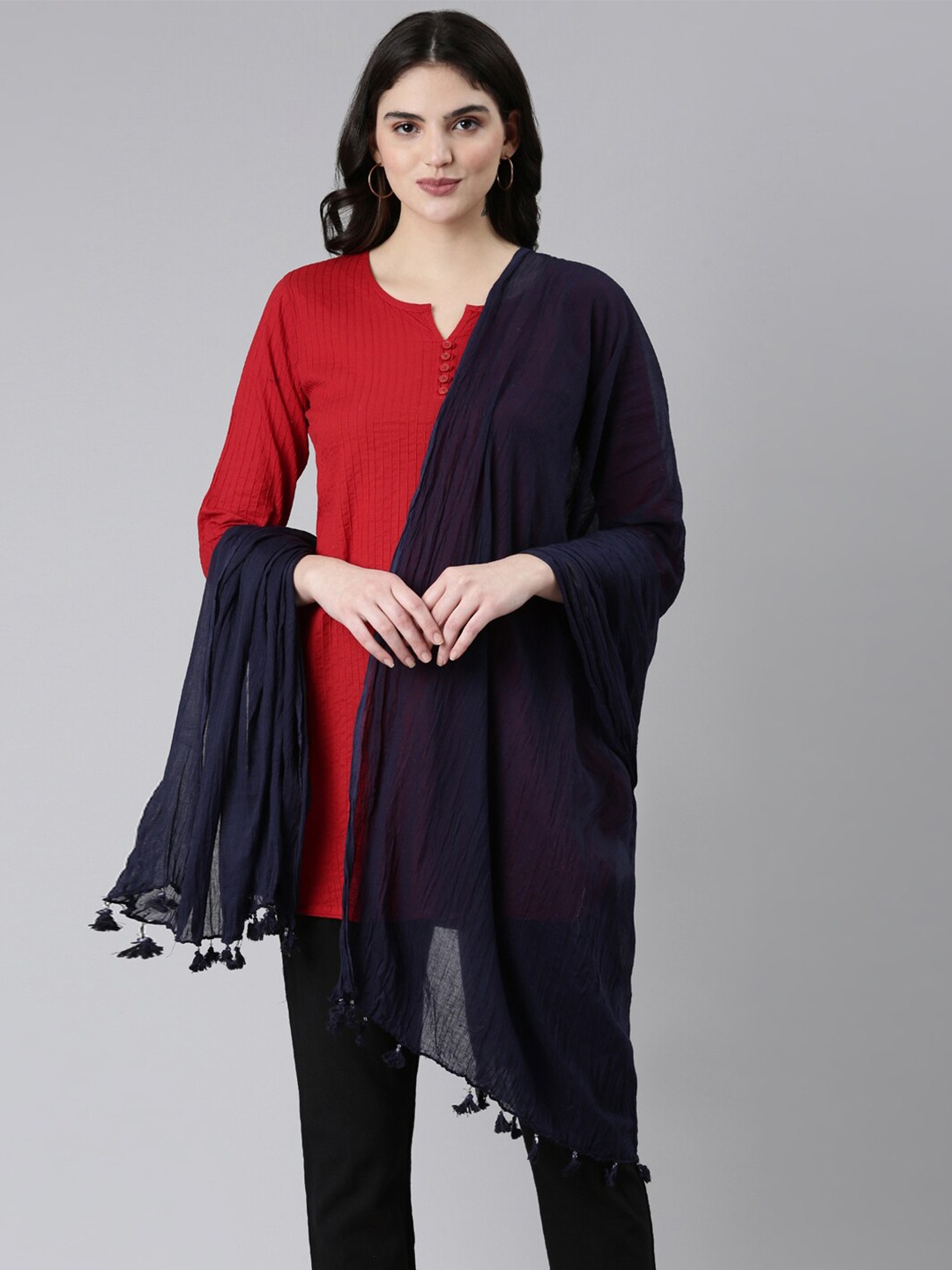 

Souchii Pure Cotton Tasselled Dupatta, Navy blue