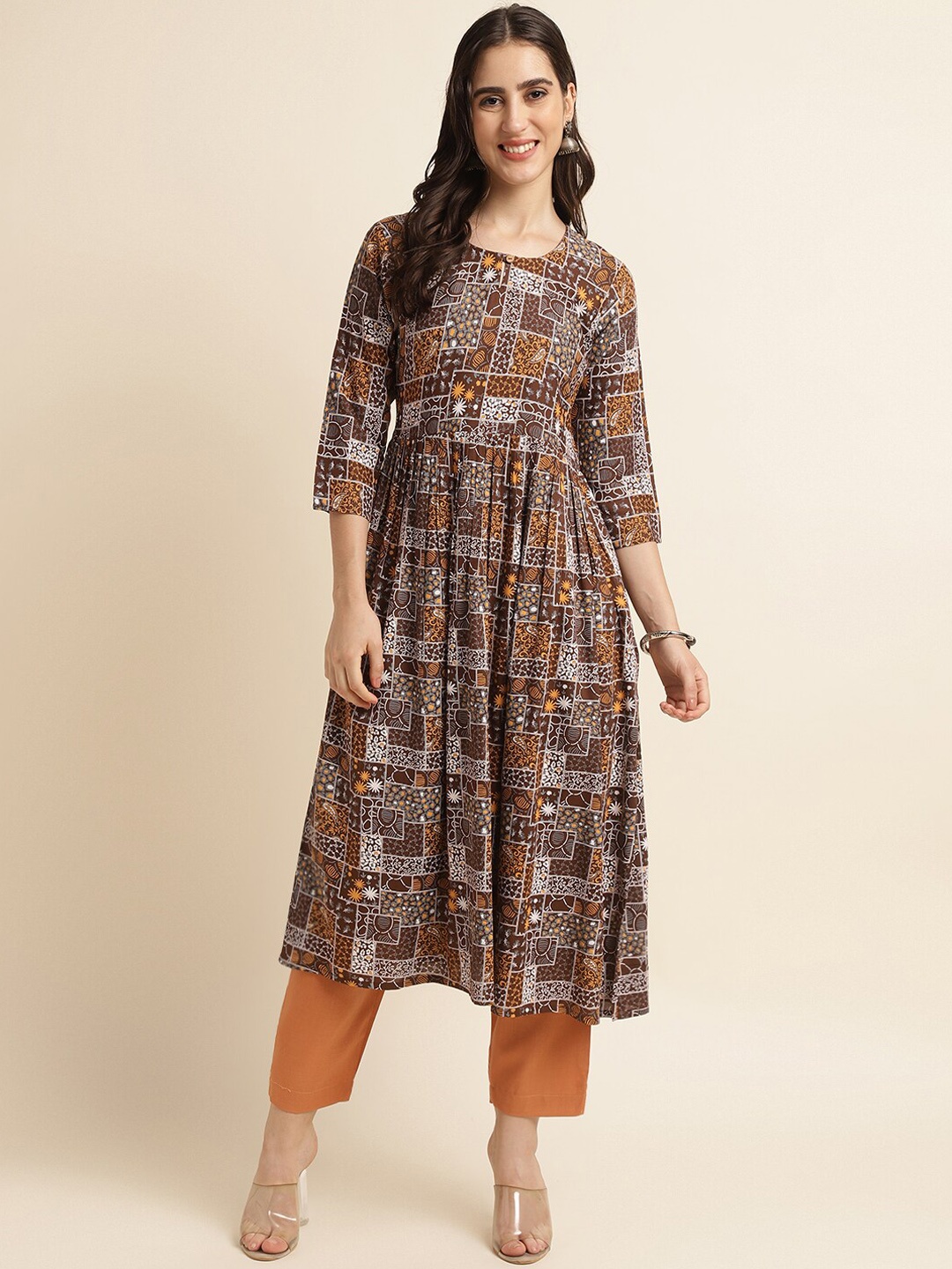 

Fabclub Ethnic Motifs Printed A-Line Pleated Kurta With Trousers, Brown