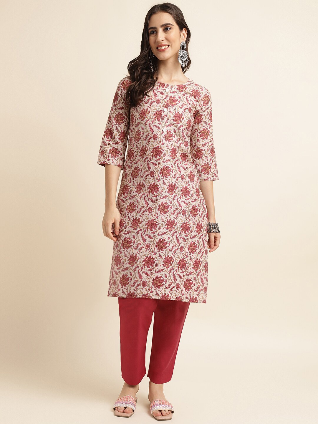 

Fabclub Floral Printed Round Neck Kurta With Trousers, Peach