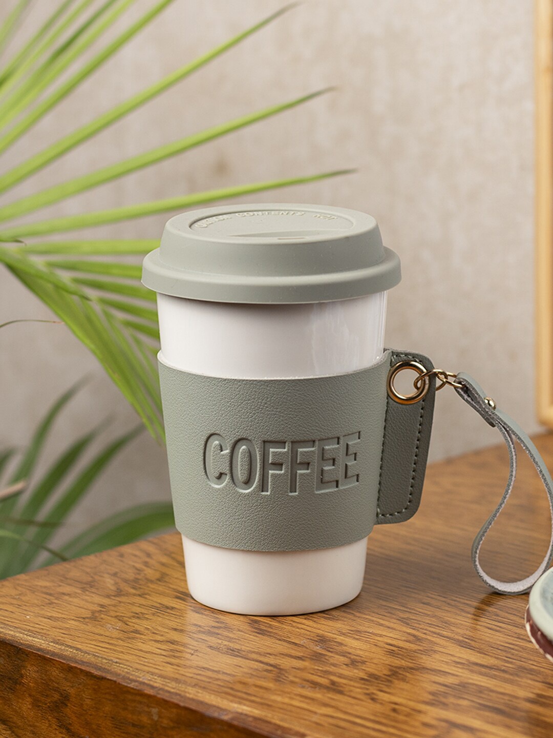

MARKET99 White & Olive-Green Colourblocked Water Bottle 350ml