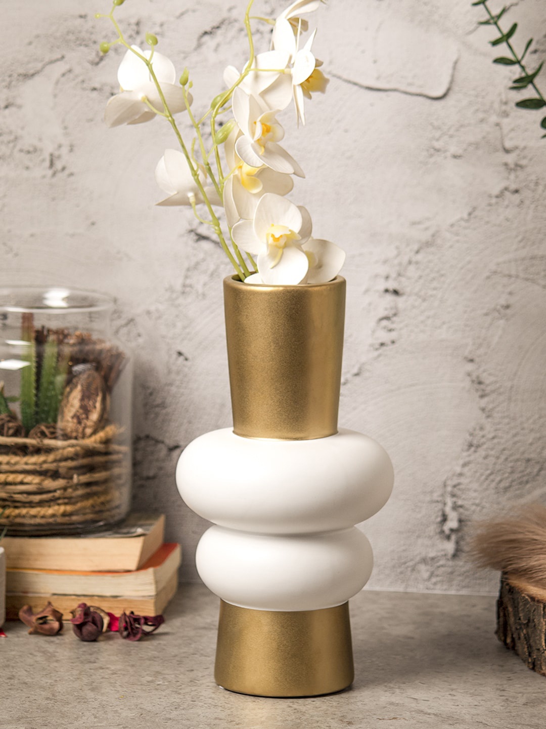 

MARKET99 White & Yellow Colourblocked Ceramic Flower Vase