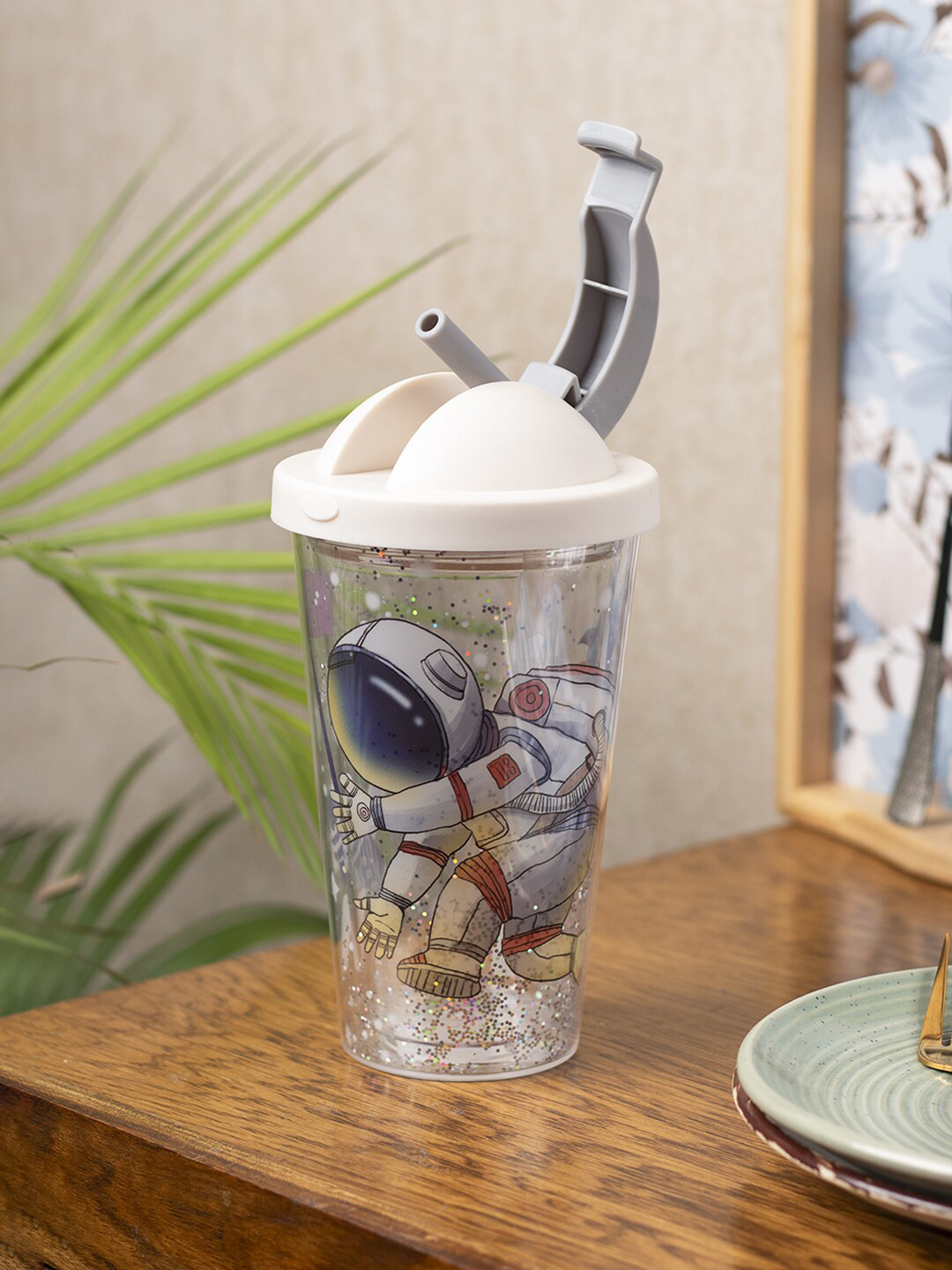 

MARKET99 White & Blue Printed Water Bottle 450ml