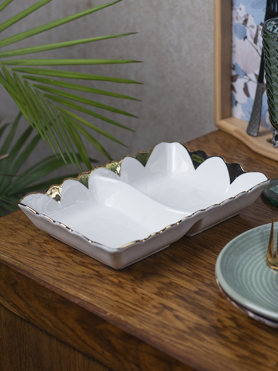 

MARKET99 Antique Off White & Gold Toned Ceramic Divided Serving Dish