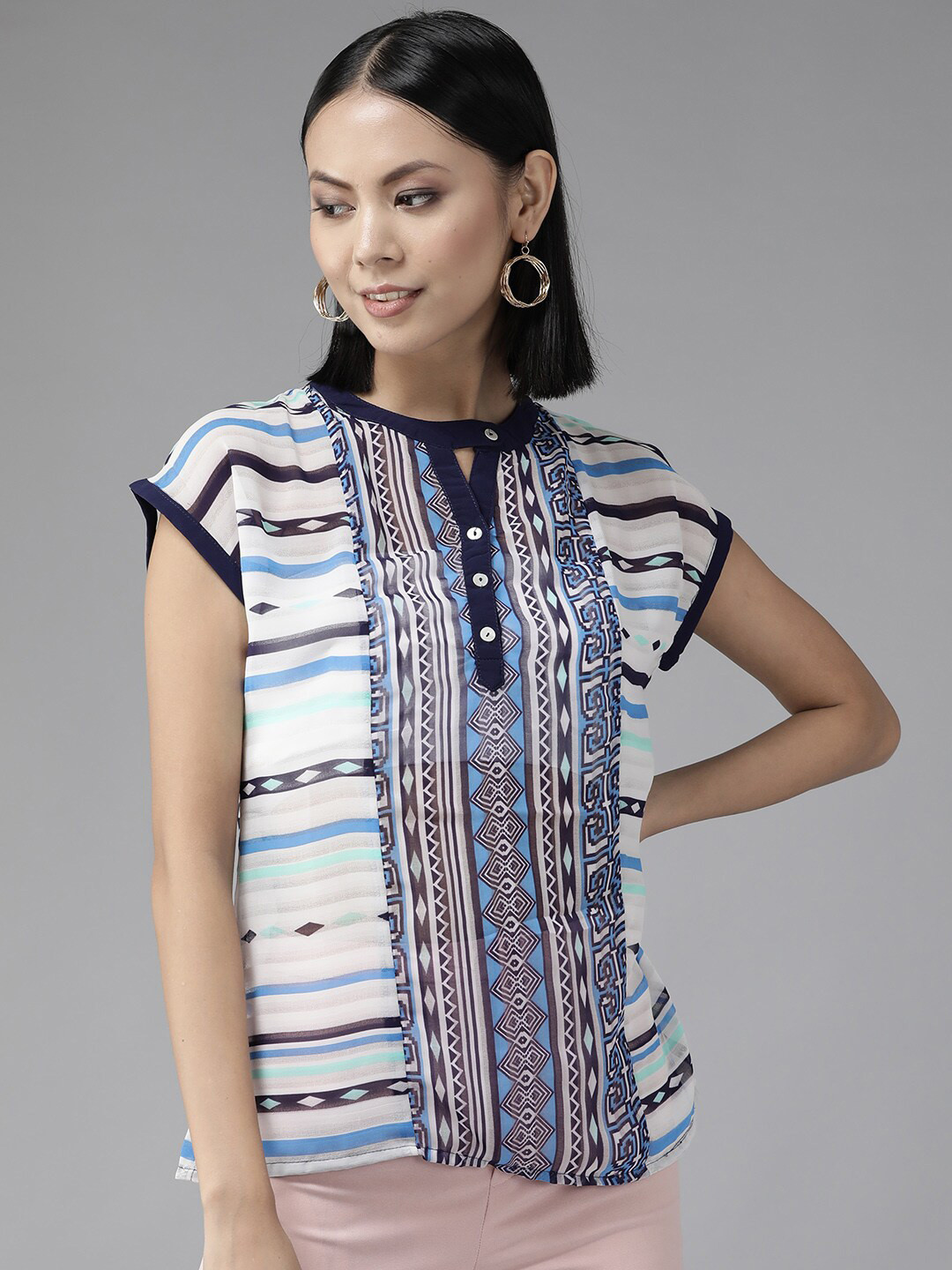 

BAESD Geometric Printed Regular Top, Navy blue